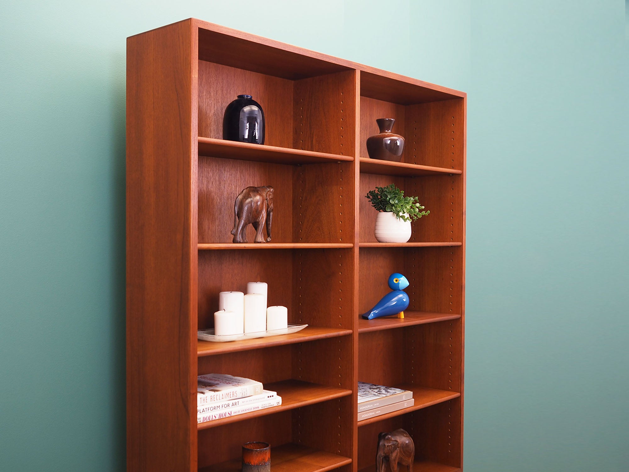 1960s_B_rge_Mogensen_Teak_Bookcase_9_Adjustable_Shelves_8_Drawers_Brass_Handles