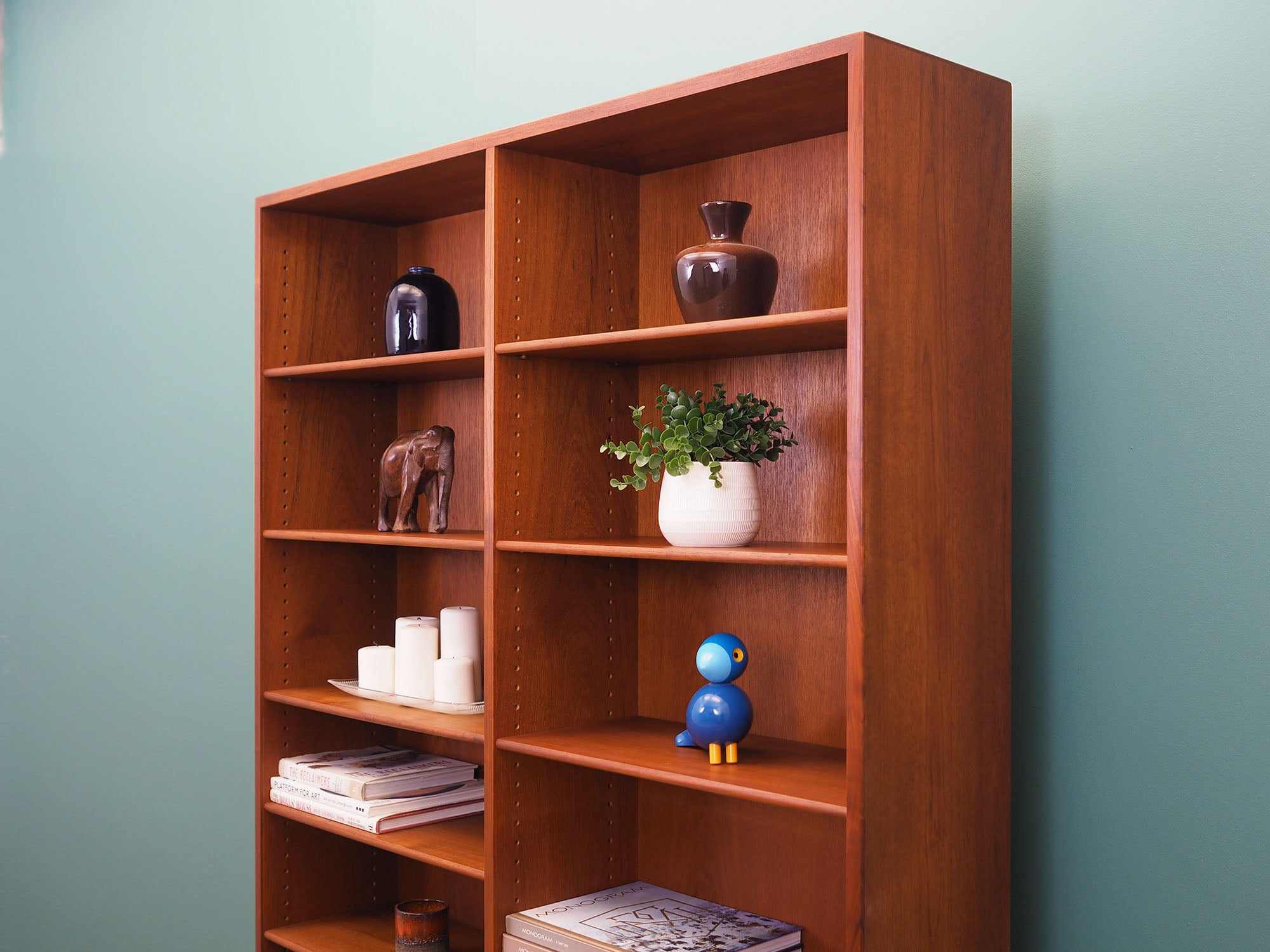 1960s_B_rge_Mogensen_Teak_Bookcase_9_Adjustable_Shelves_8_Drawers_Brass_Handles