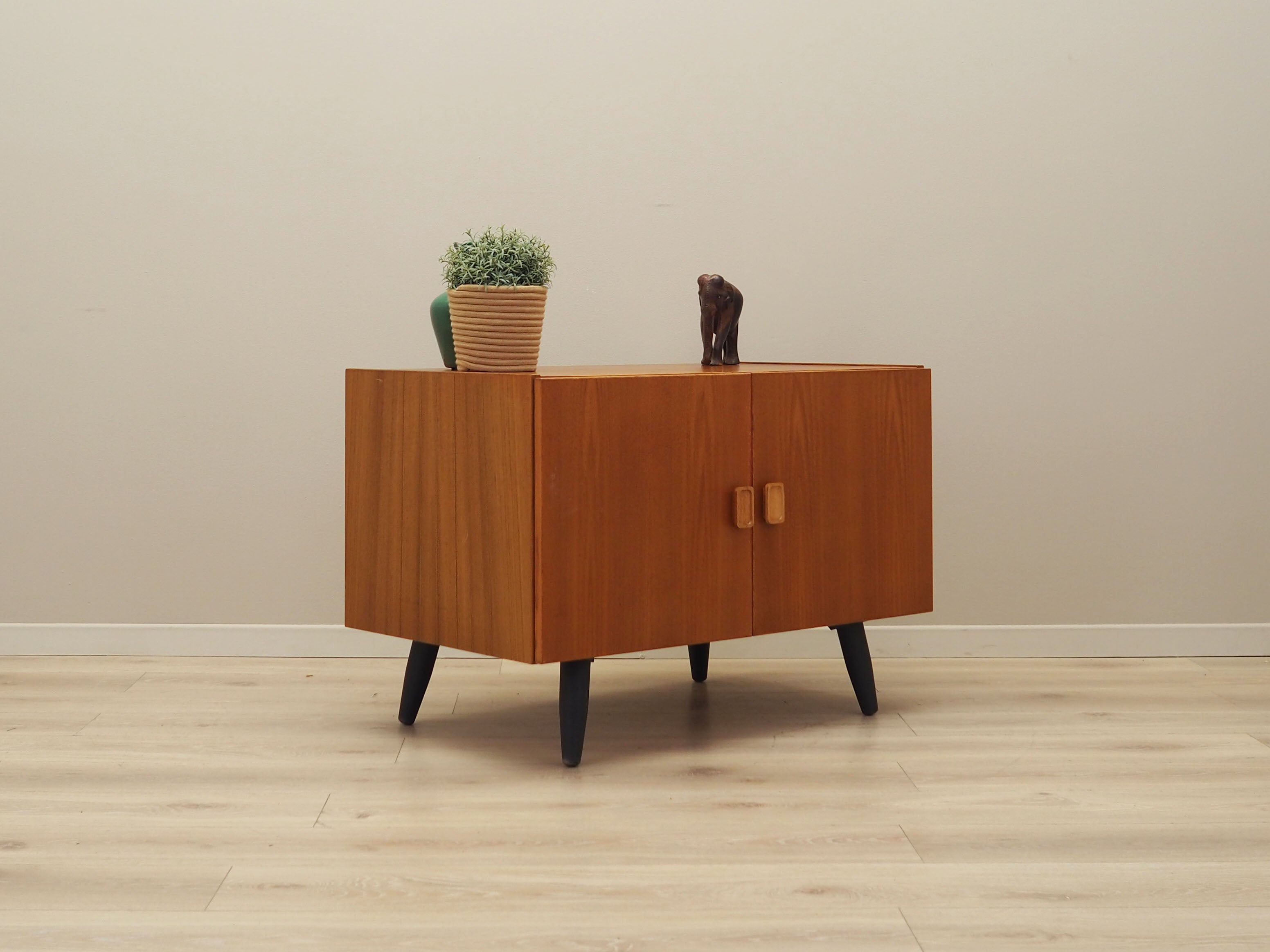 1960s_Danish_Teak_Veneer_Cabinet_Adjustable_Shelf_Black_Wood_Legs