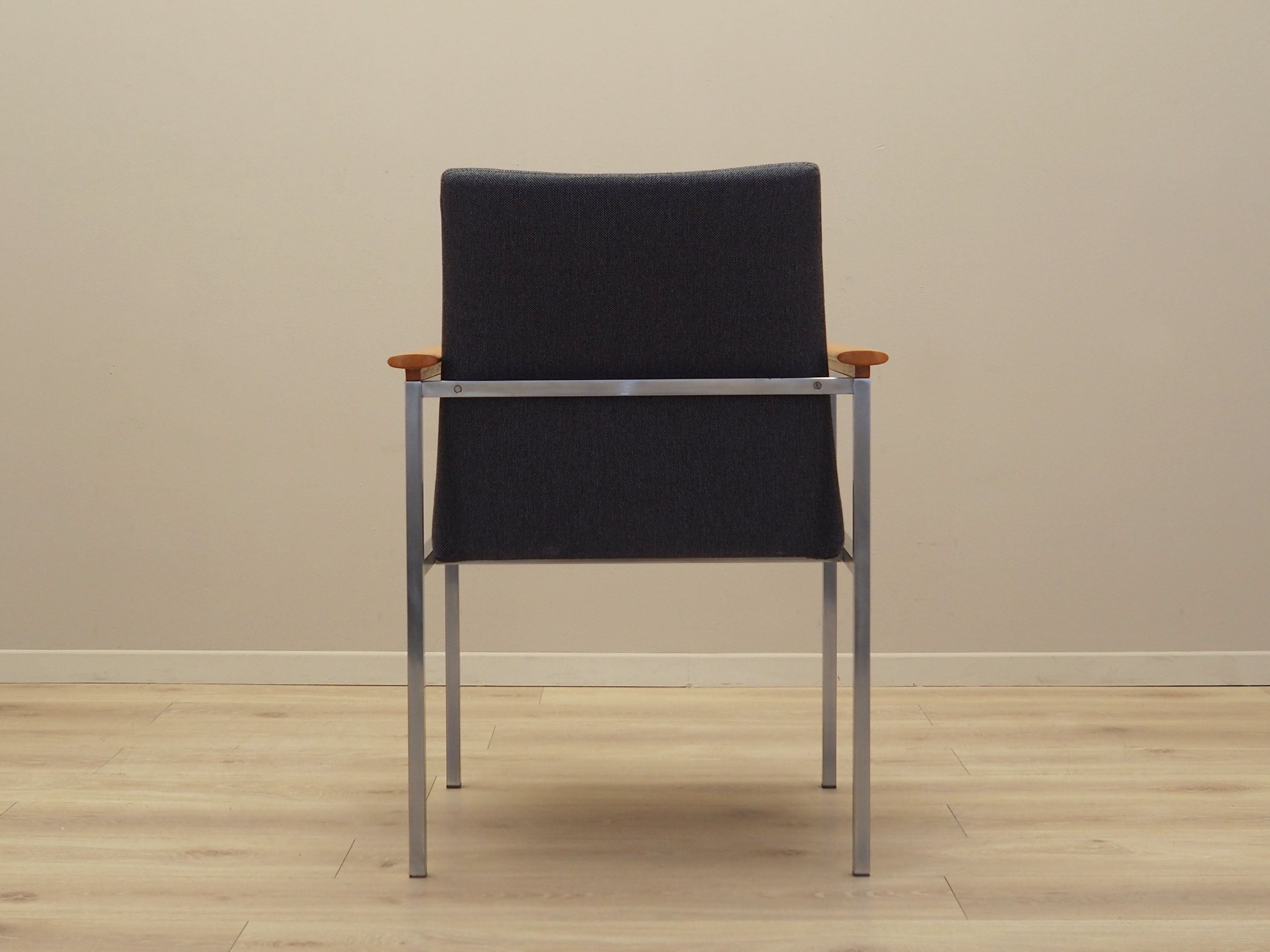 1960s_Grey_armchair_by_Sigvard_Bernadotte_for_France_Son