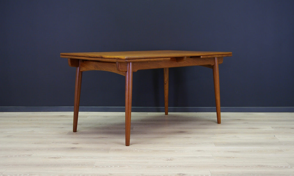 1960s_Model_AT-312_Wooden_Table_by_Hans_J._Wegner_for_Andreas_Tuck