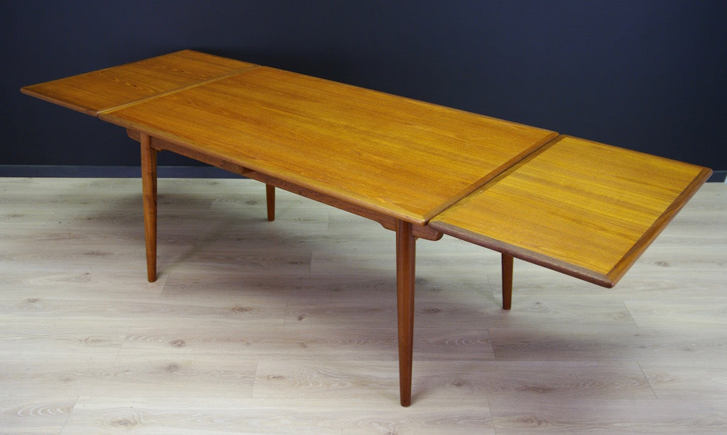 1960s_Model_AT-312_Wooden_Table_by_Hans_J._Wegner_for_Andreas_Tuck