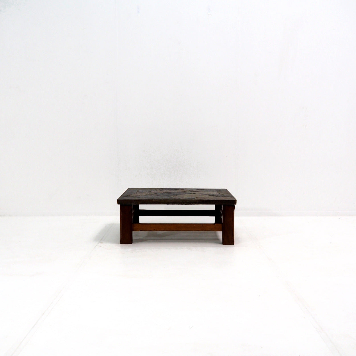 Norwegian_Slate_Coffee_Table_in_Solid_Oak_with_Sell_Pillarguri_Stone,_1960s