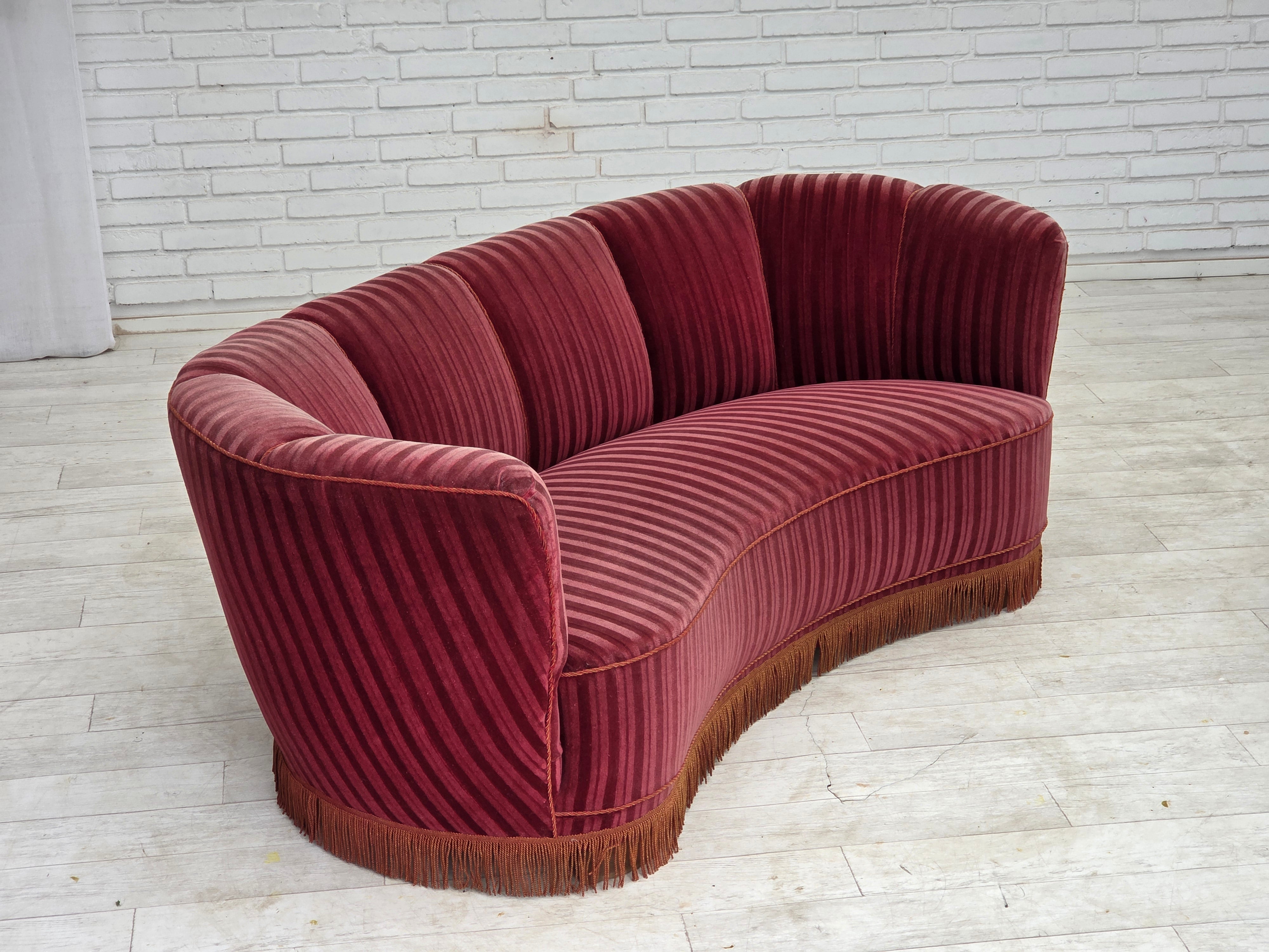 Danish_Banan_Two-Seater_Sofa_in_Red_Striped_Velour_and_Oak,_Denmark,_1960s