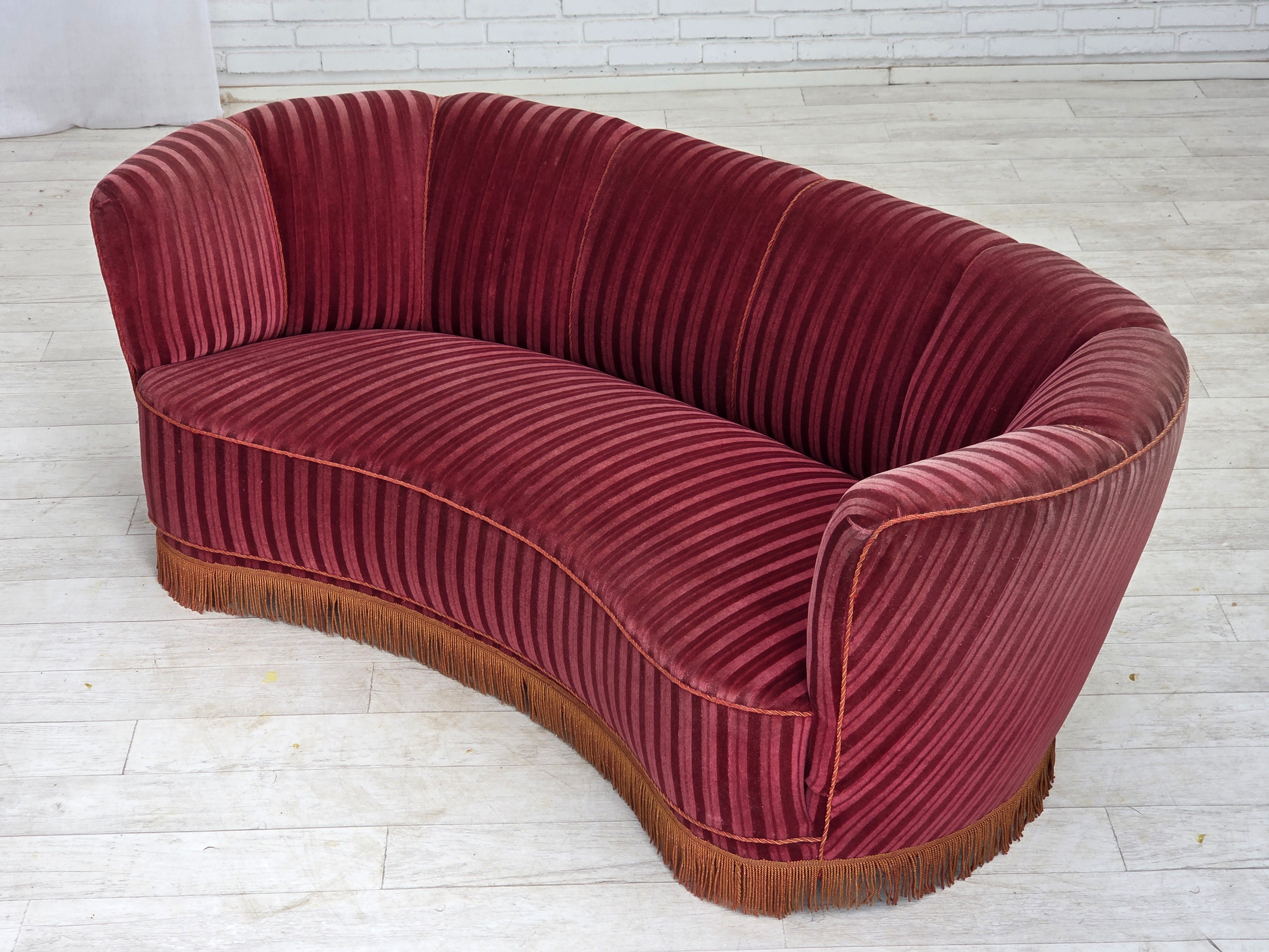 Danish_Banan_Two-Seater_Sofa_in_Red_Striped_Velour_and_Oak,_Denmark,_1960s