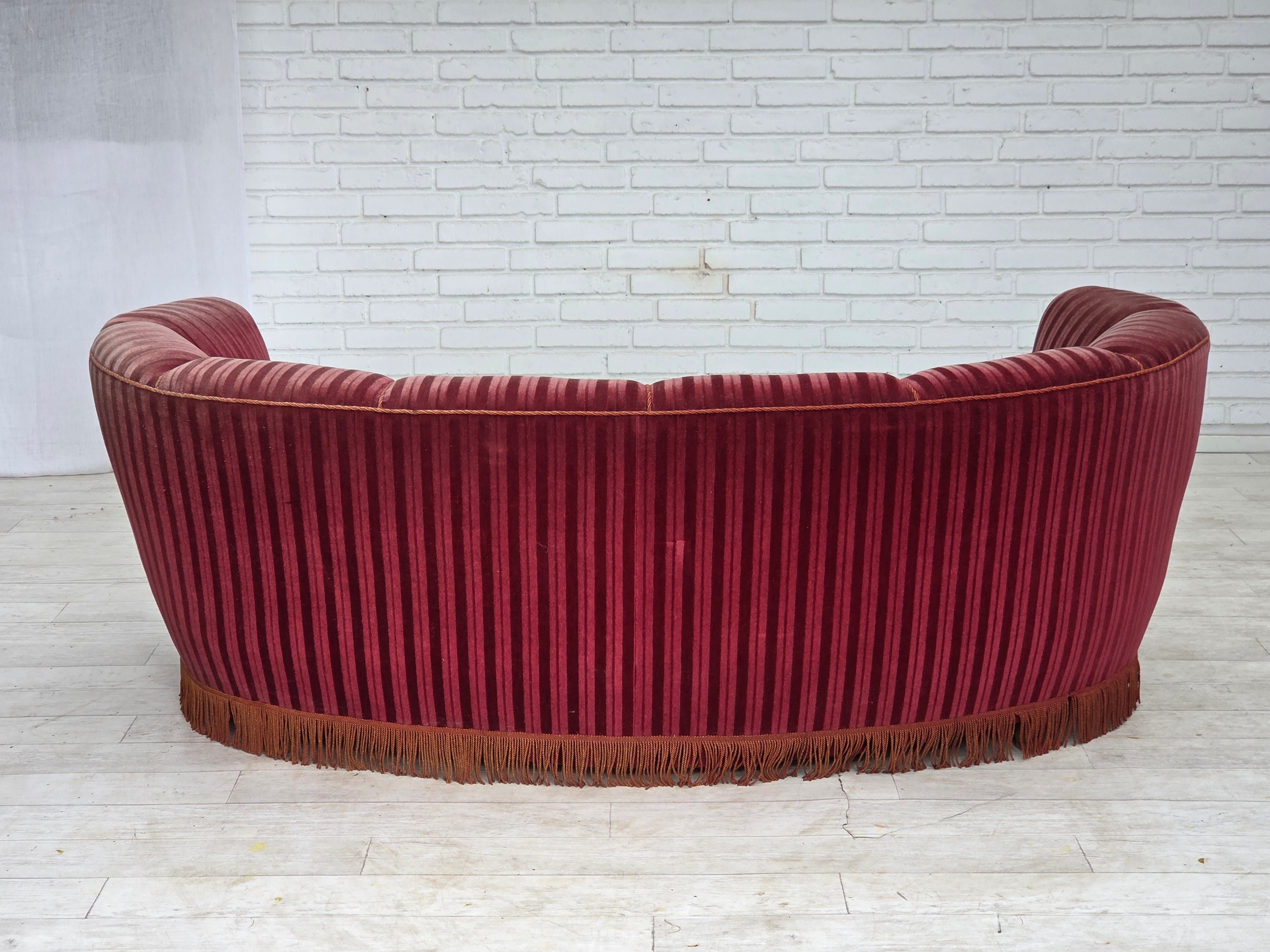 Danish_Banan_Two-Seater_Sofa_in_Red_Striped_Velour_and_Oak,_Denmark,_1960s