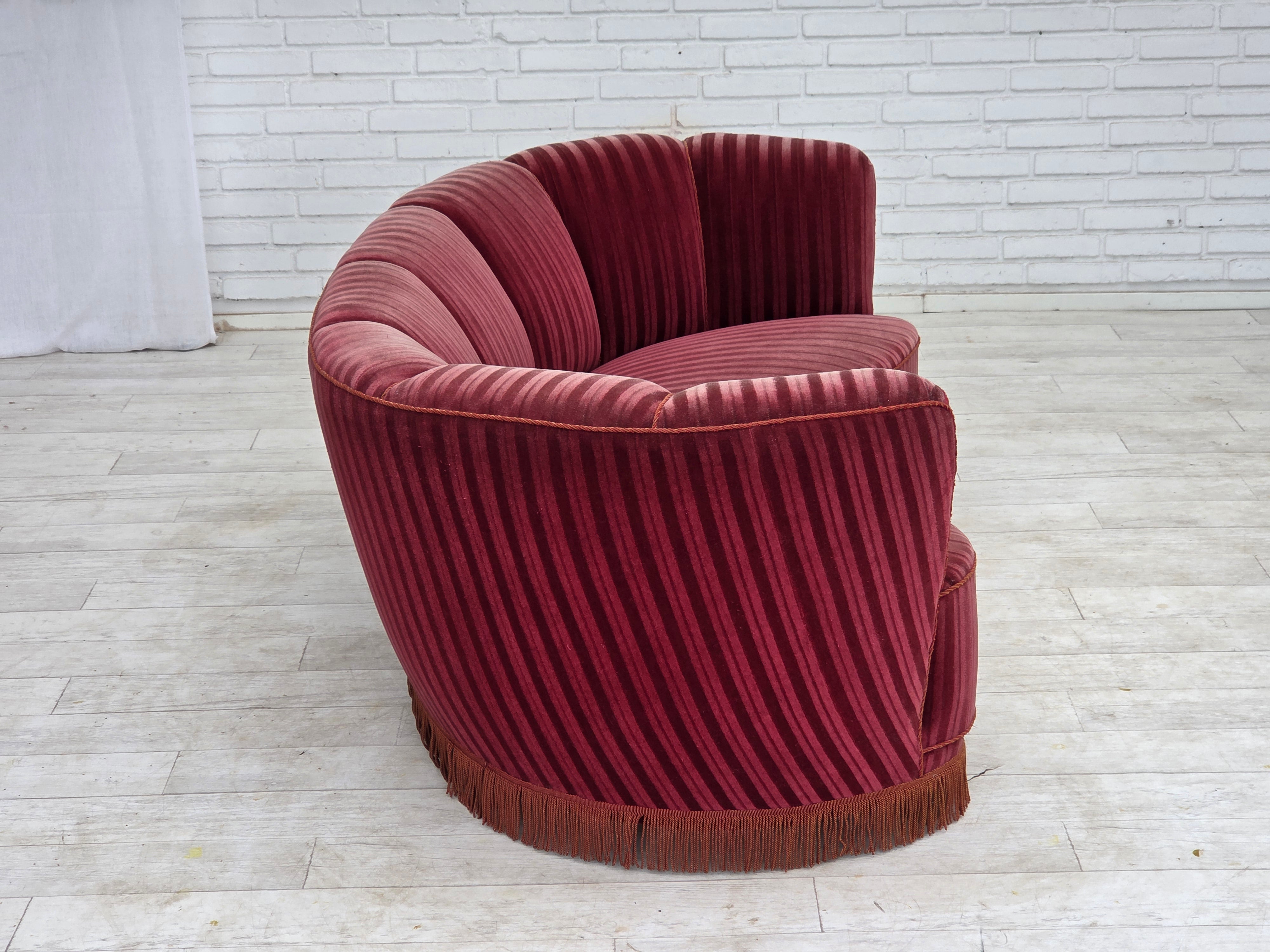 Danish_Banan_Two-Seater_Sofa_in_Red_Striped_Velour_and_Oak,_Denmark,_1960s