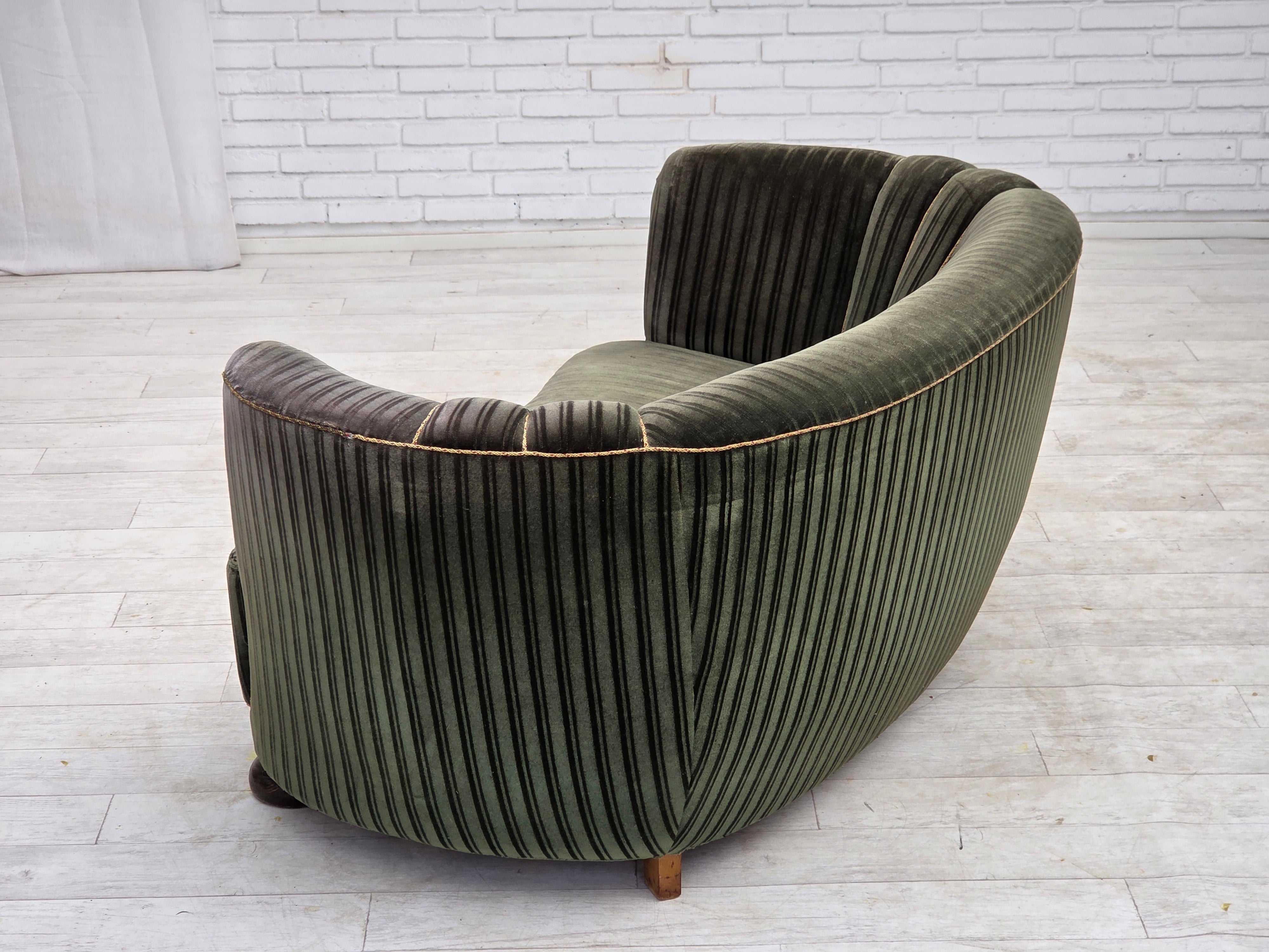 1960s_Danish_Curved_2-Seater_Sofa_in_Green_Striped_Velour_with_Oak_Legs