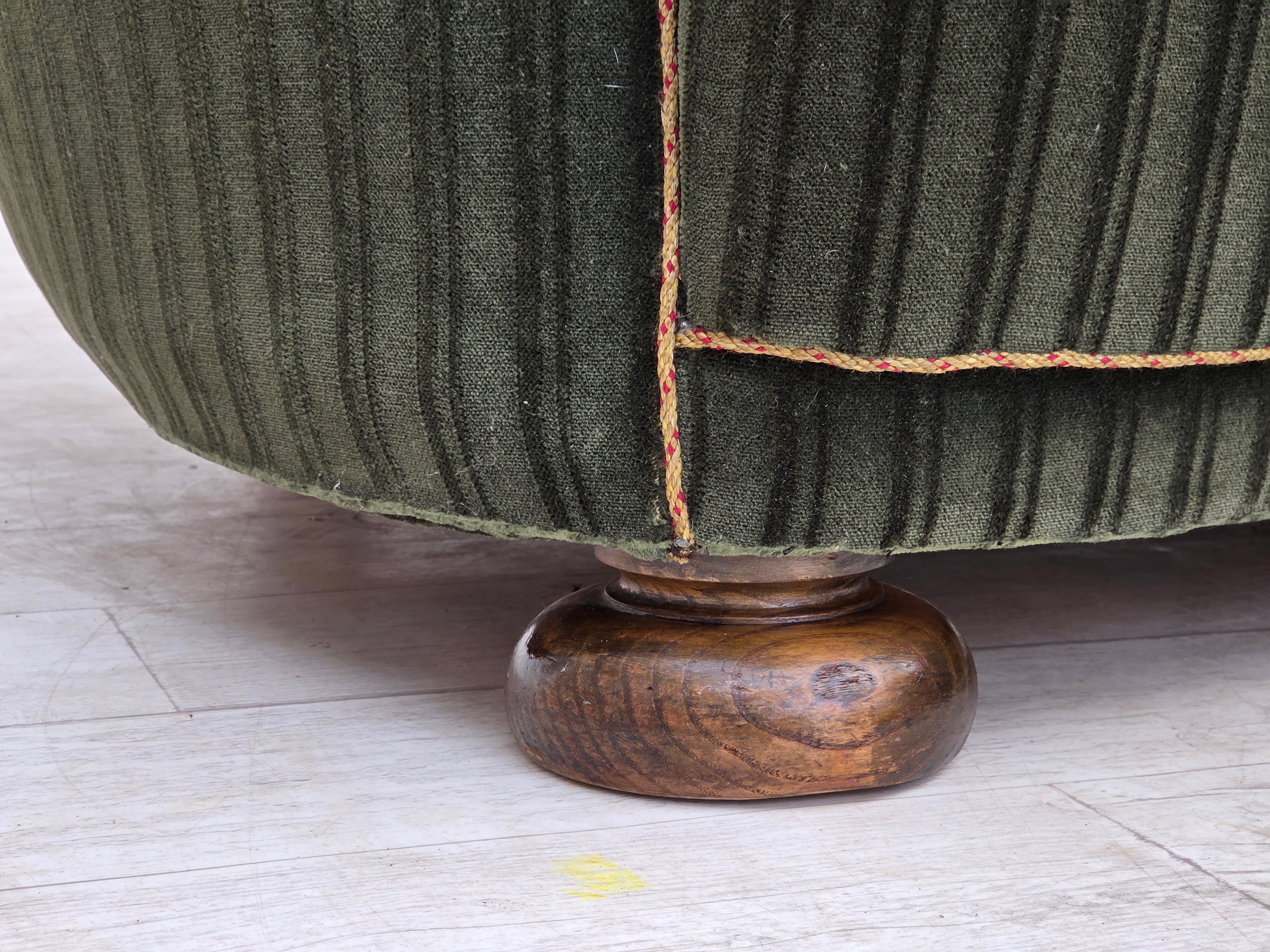 1960s_Danish_Curved_2-Seater_Sofa_in_Green_Striped_Velour_with_Oak_Legs