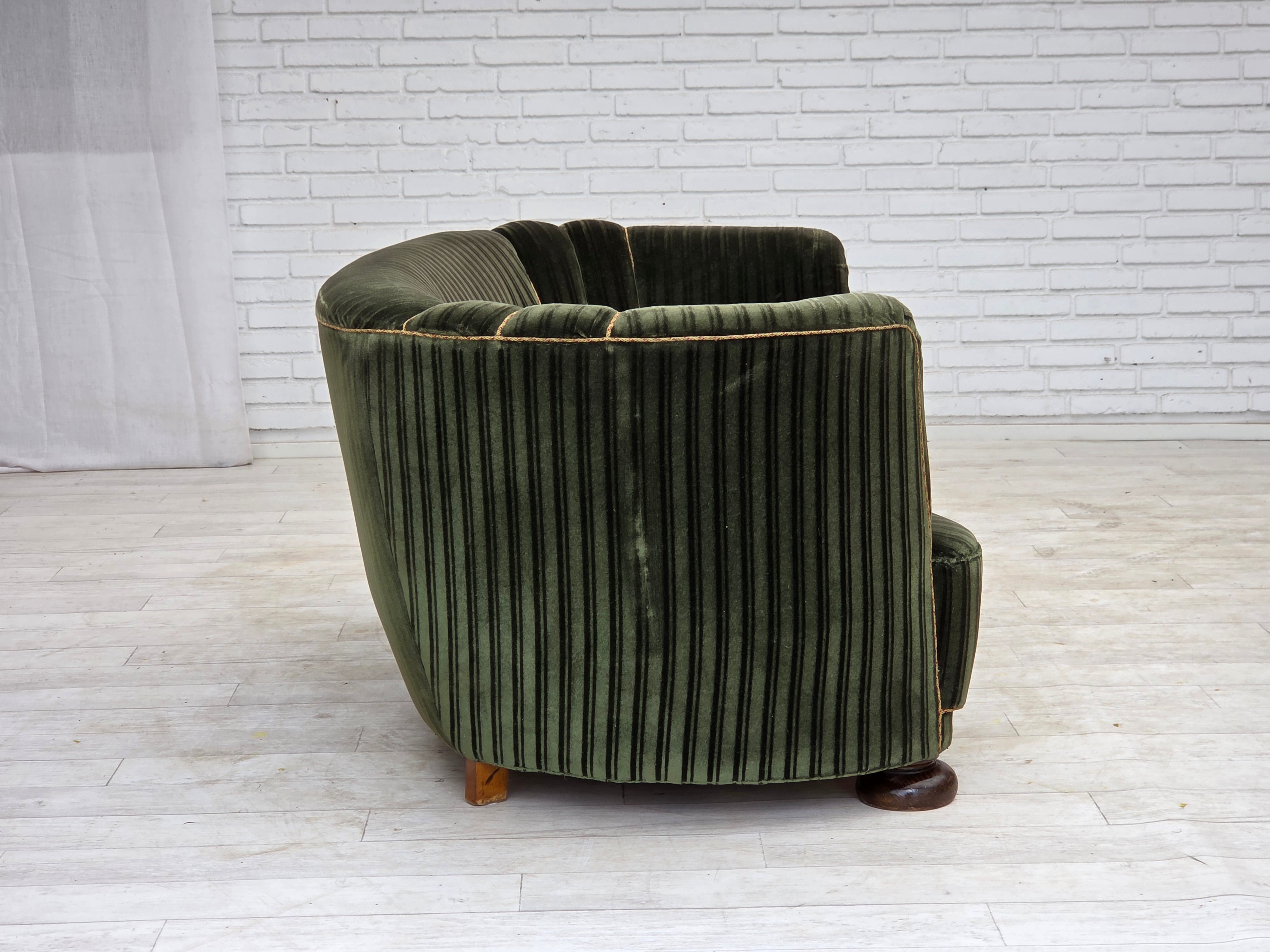 1960s_Danish_Curved_2-Seater_Sofa_in_Green_Striped_Velour_with_Oak_Legs