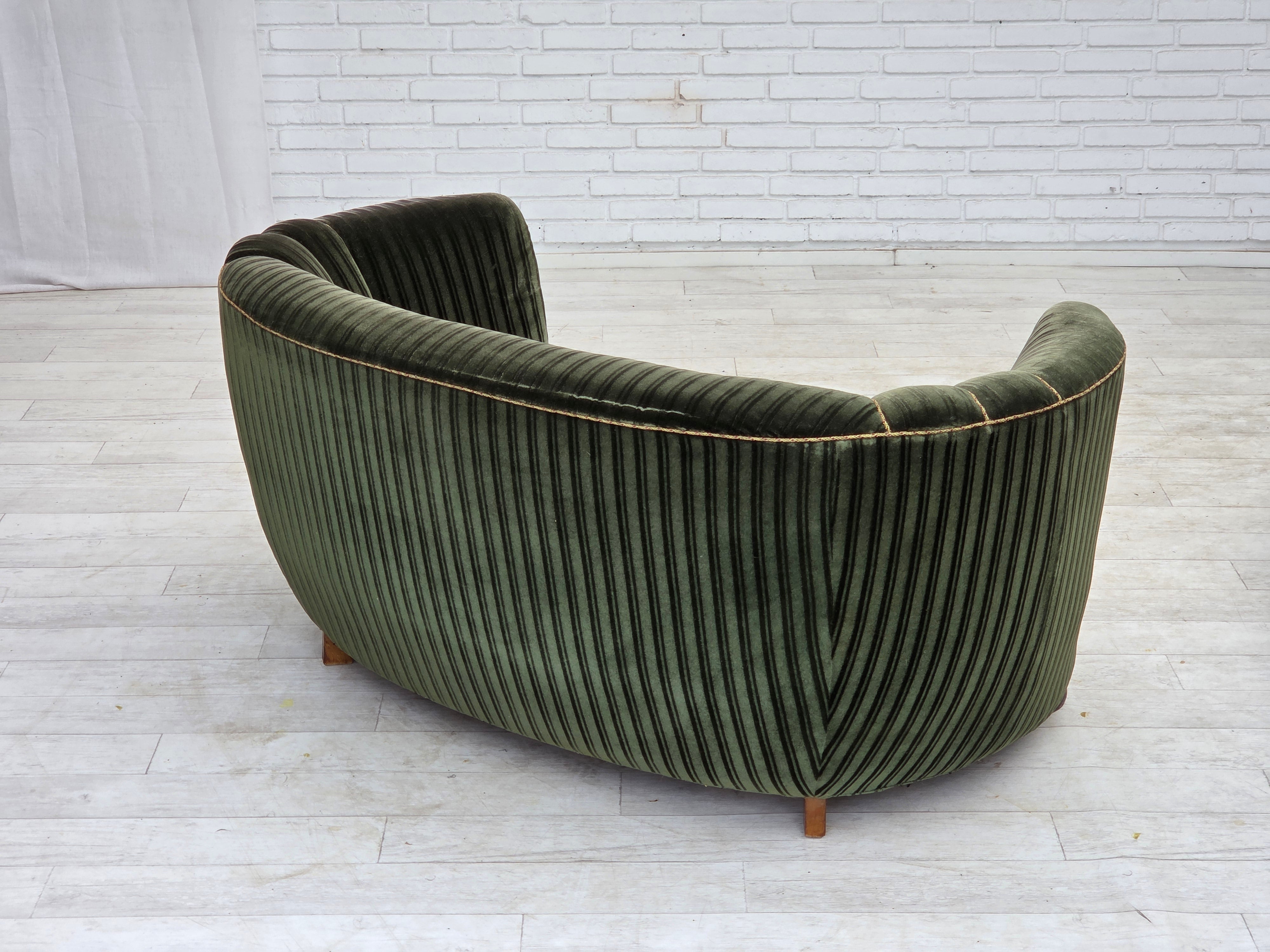 1960s_Danish_Curved_2-Seater_Sofa_in_Green_Striped_Velour_with_Oak_Legs