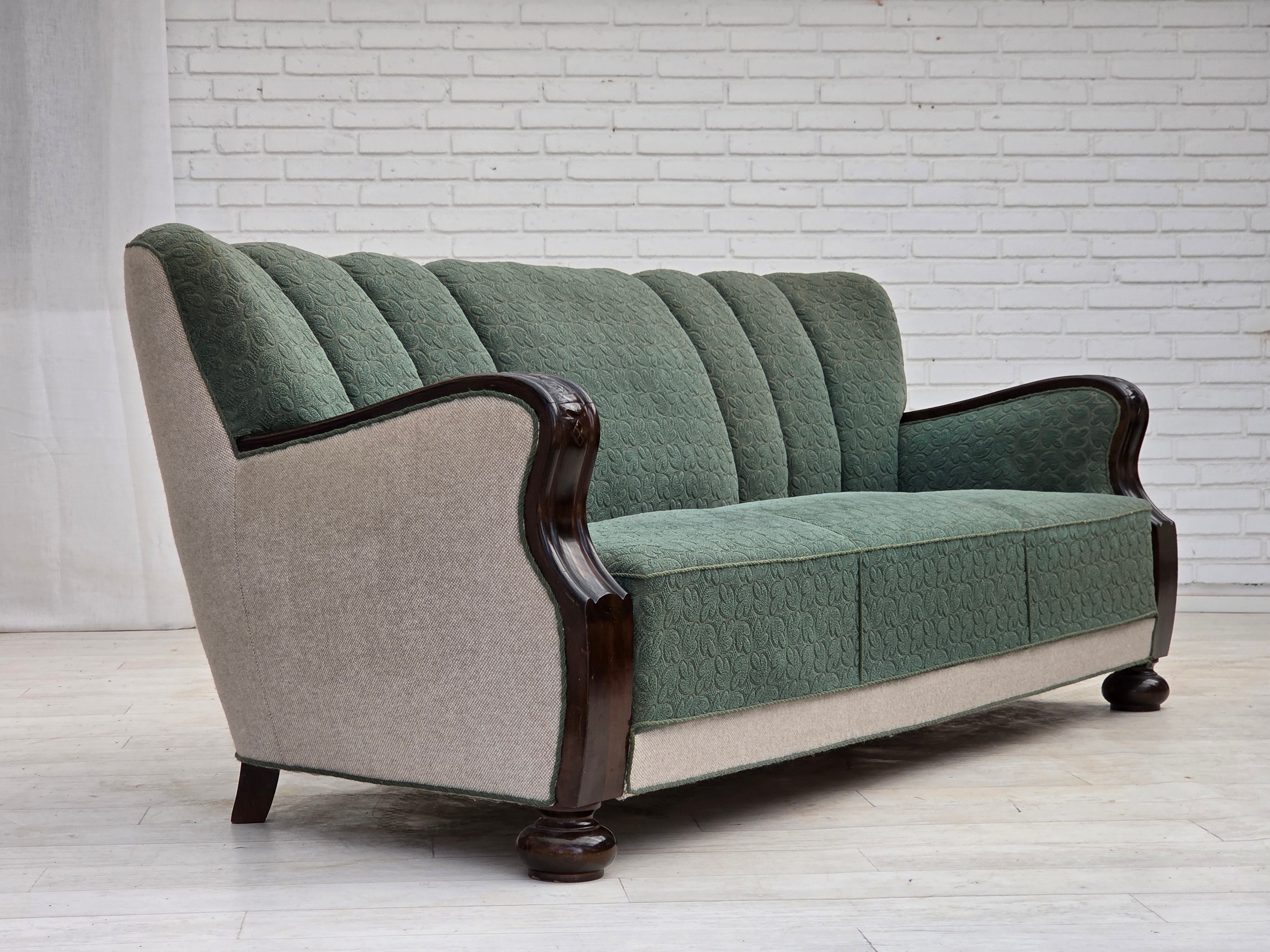 1960s_Danish_3-Seater_Sofa_in_Green_and_Light_Grey_Wool_with_Oak_Frame