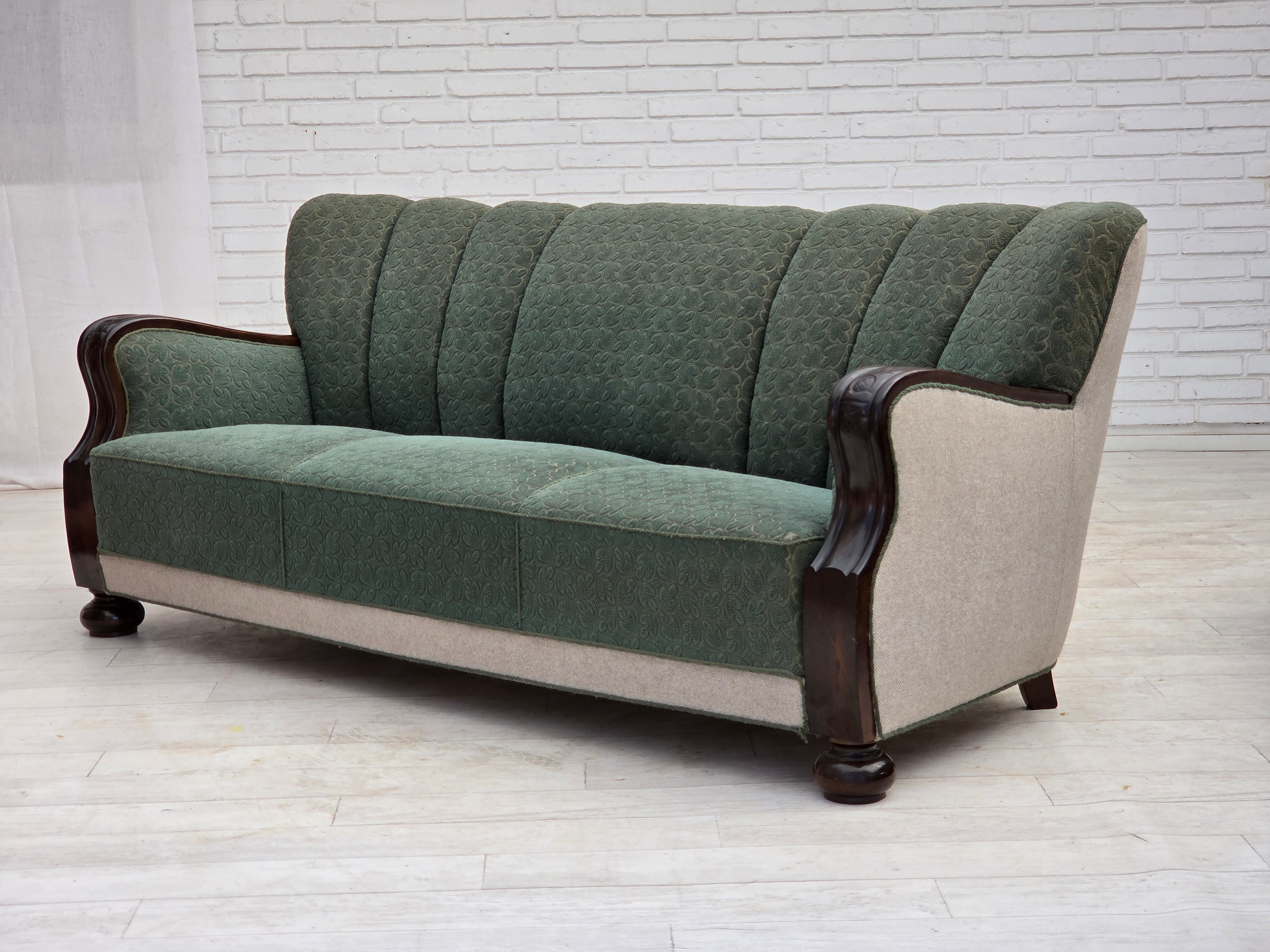 1960s_Danish_3-Seater_Sofa_in_Green_and_Light_Grey_Wool_with_Oak_Frame