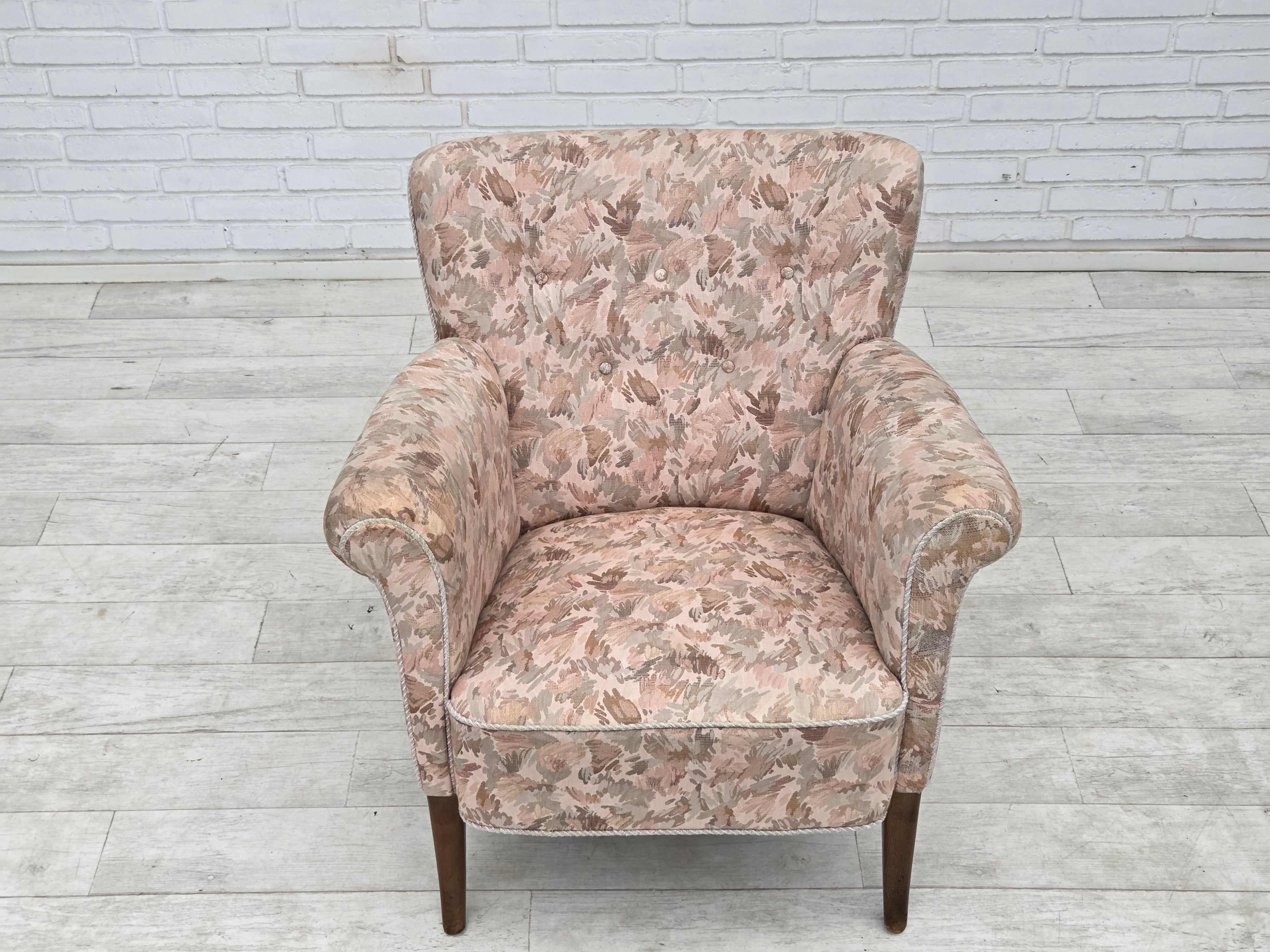 Danish_Mid-Century_Armchair_in_Jacquard_Fabric_and_Beech_Wood,_Denmark,_1960s