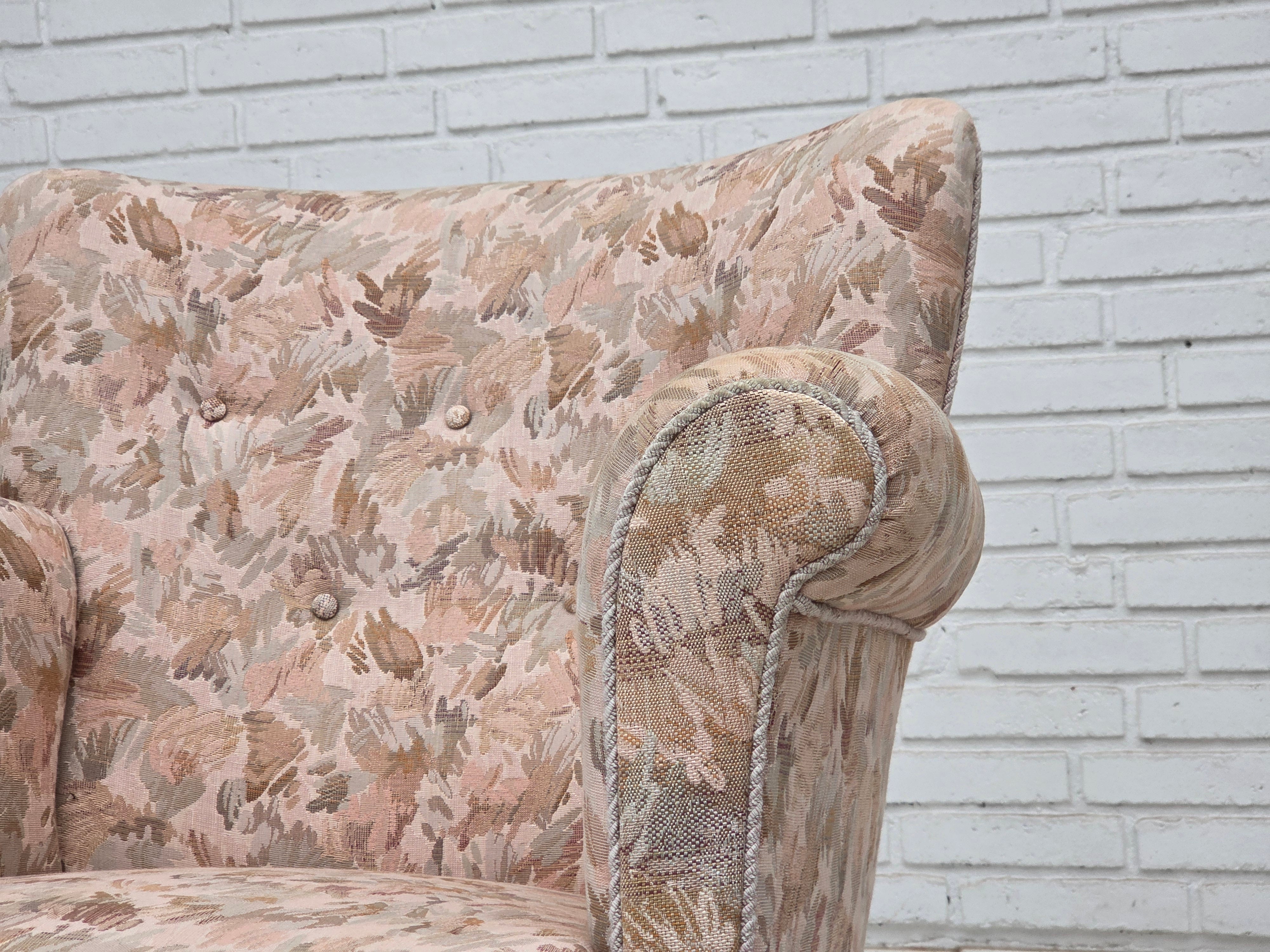Danish_Mid-Century_Armchair_in_Jacquard_Fabric_and_Beech_Wood,_Denmark,_1960s