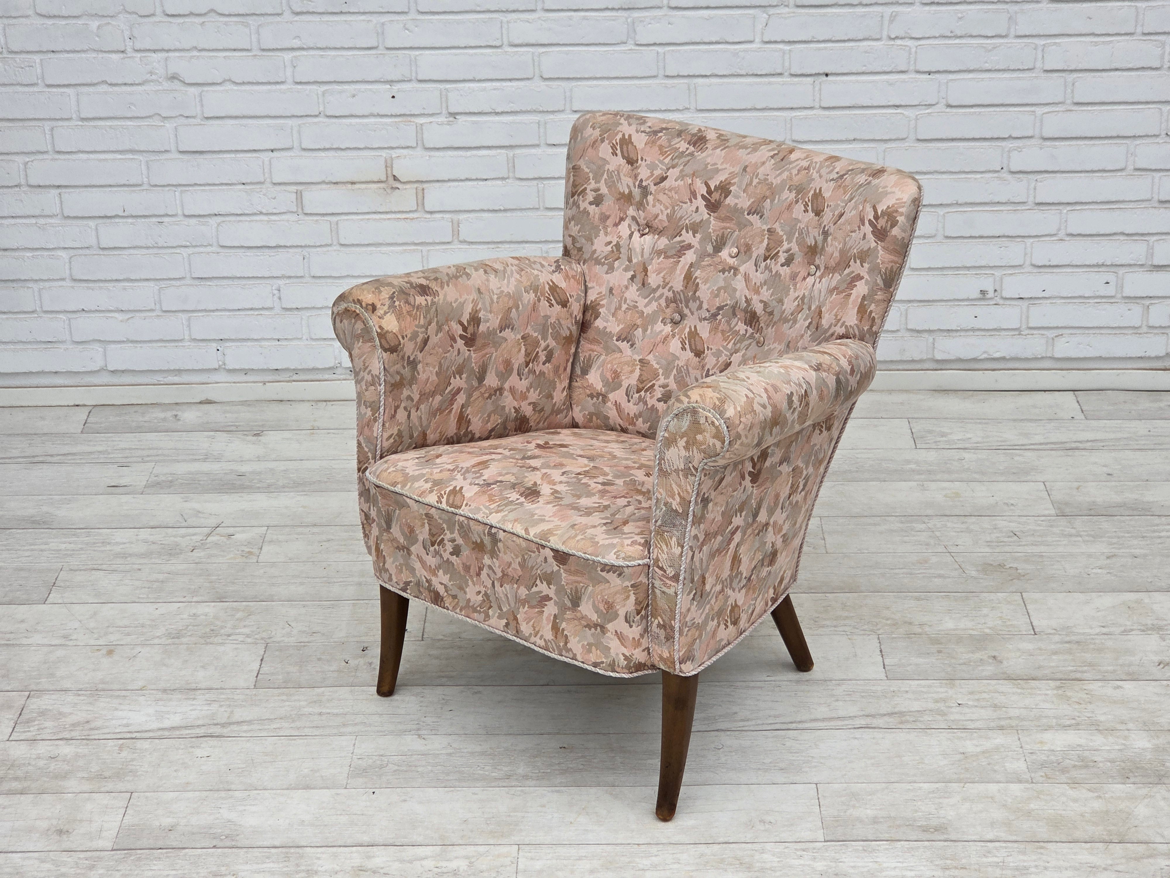 Danish_Mid-Century_Armchair_in_Jacquard_Fabric_and_Beech_Wood,_Denmark,_1960s