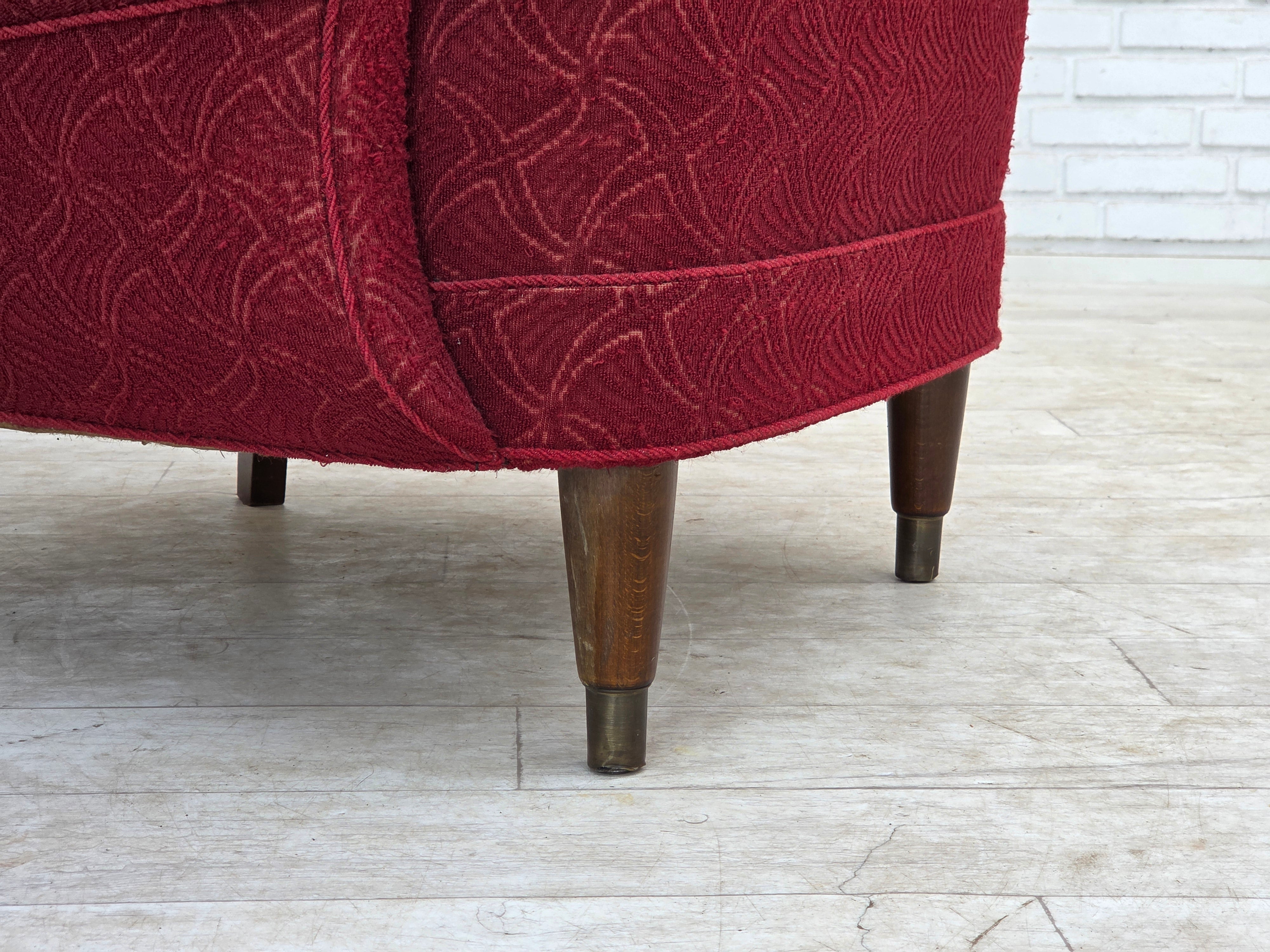 Danish_Red_Fabric_Lounge_Chair_with_Beech_Legs,_1960s