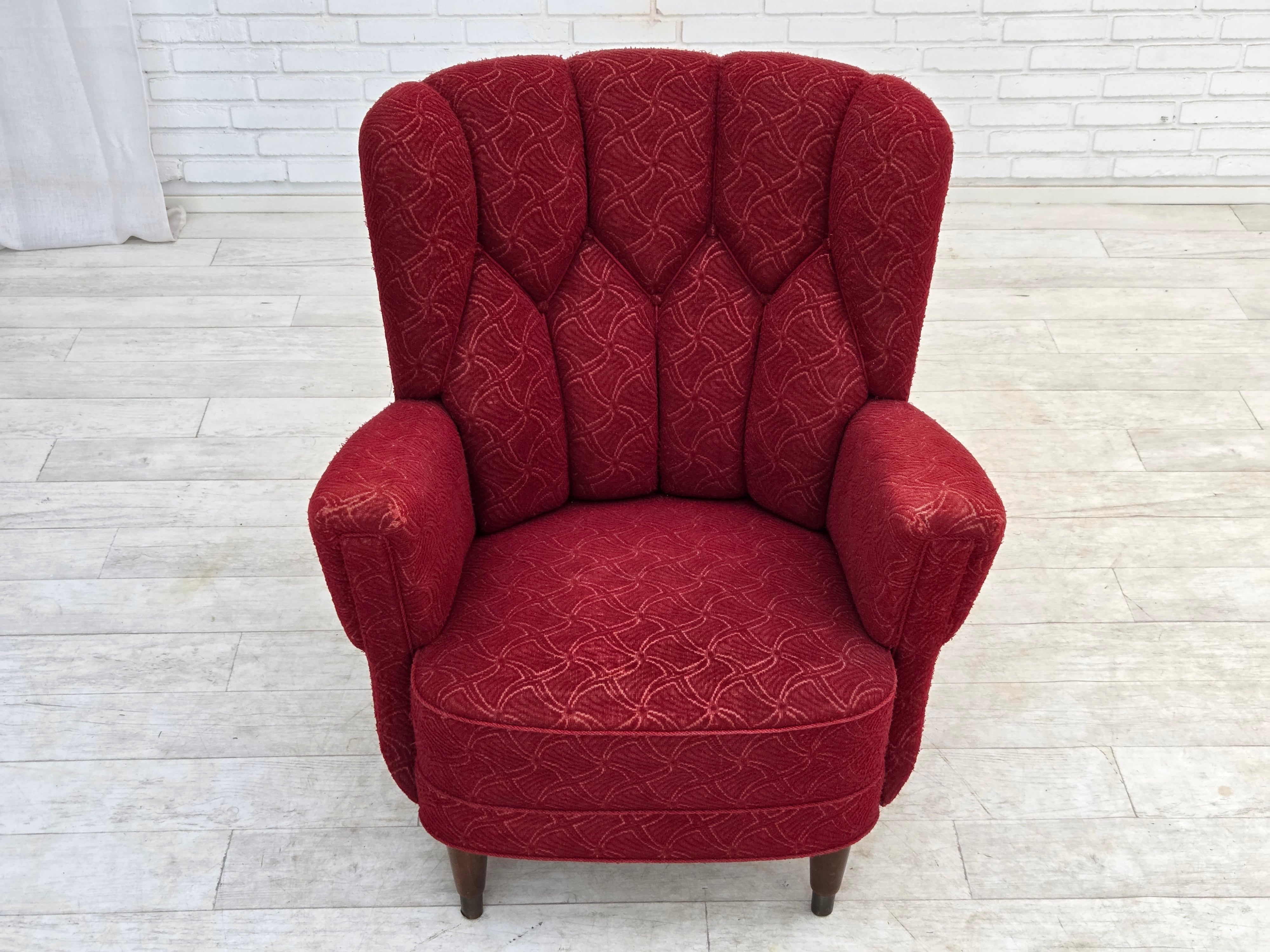 Danish_Red_Fabric_Lounge_Chair_with_Beech_Legs,_1960s