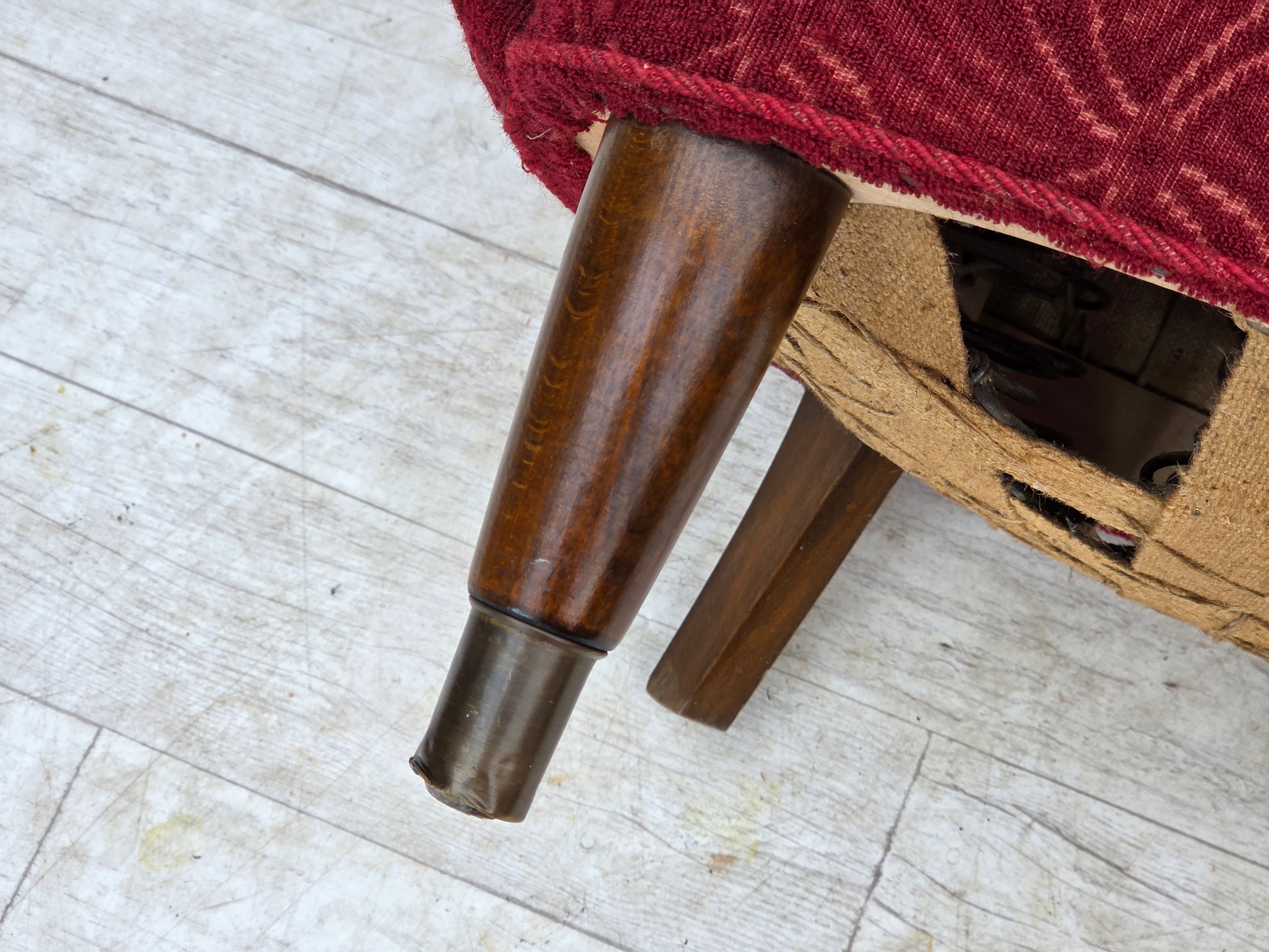 Danish_Red_Fabric_Lounge_Chair_with_Beech_Legs,_1960s