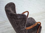 Danish_Mid-Century_Modern_Beech_Armchair_with_Genuine_Sheepskin_Upholstery_and_Leather_Buttons,_1960s
