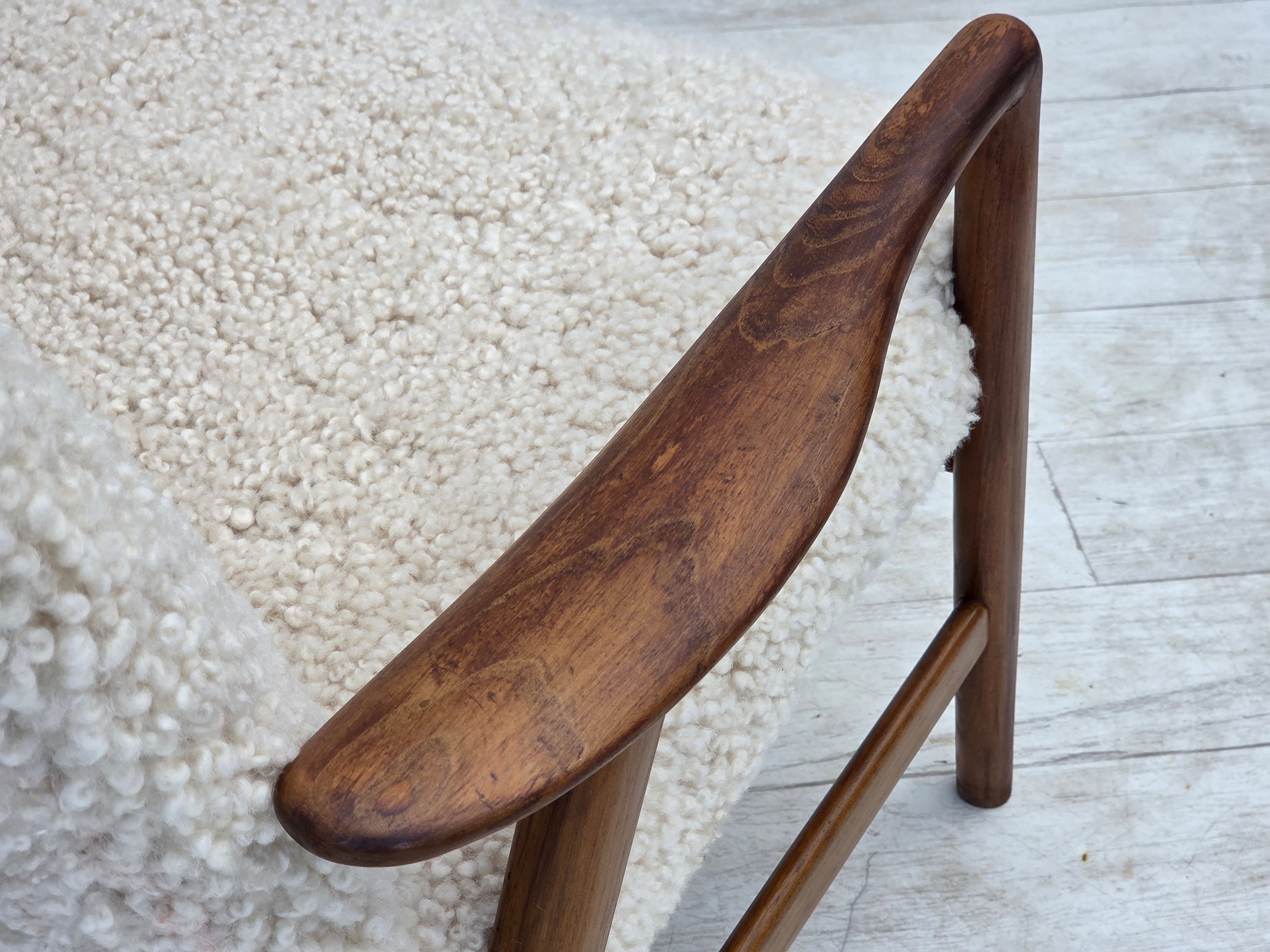 1960s_High-Back_Sheepskin_Lounge_Chair_by_Alf_Svensson_for_Fritz_Hansen,_Denmark