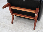 Model_110_Armchair_by_Illum_Wikkelsø_for_Søren_Willadsen,_Black_Leather_and_Teak,_Denmark,_1960s