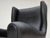 Model_110_Armchair_by_Illum_Wikkelsø_for_Søren_Willadsen,_Black_Leather_and_Teak,_Denmark,_1960s