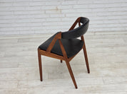 Set_of_4_Model_31_Armchairs_by_Kai_Kristiansen_in_Teak_and_Black_Leather,_Denmark,_1960s