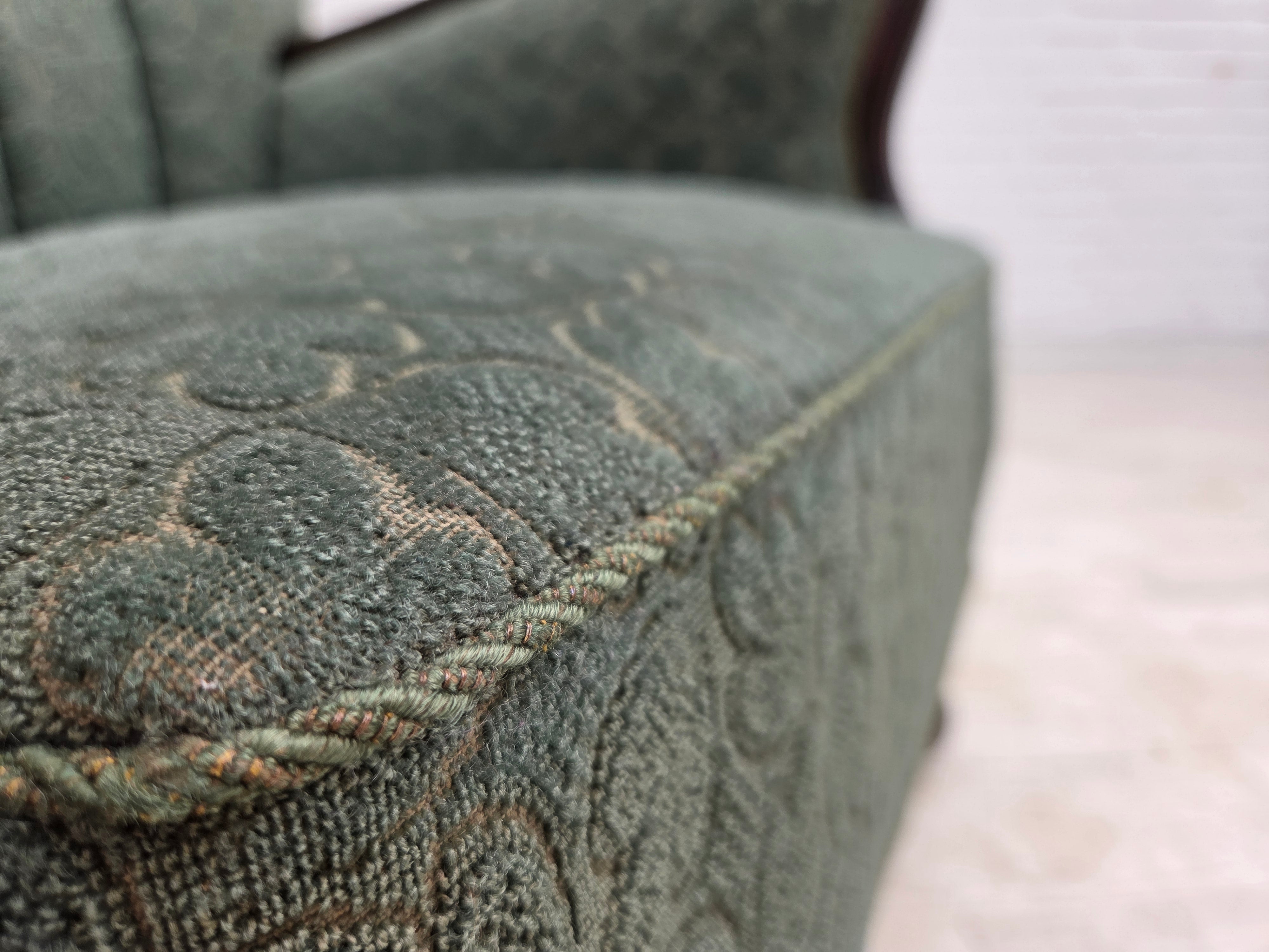 1960s_Danish_Relax_Chair_in_Green_and_Light_Grey_Wool_with_Dark_Oak_Frame