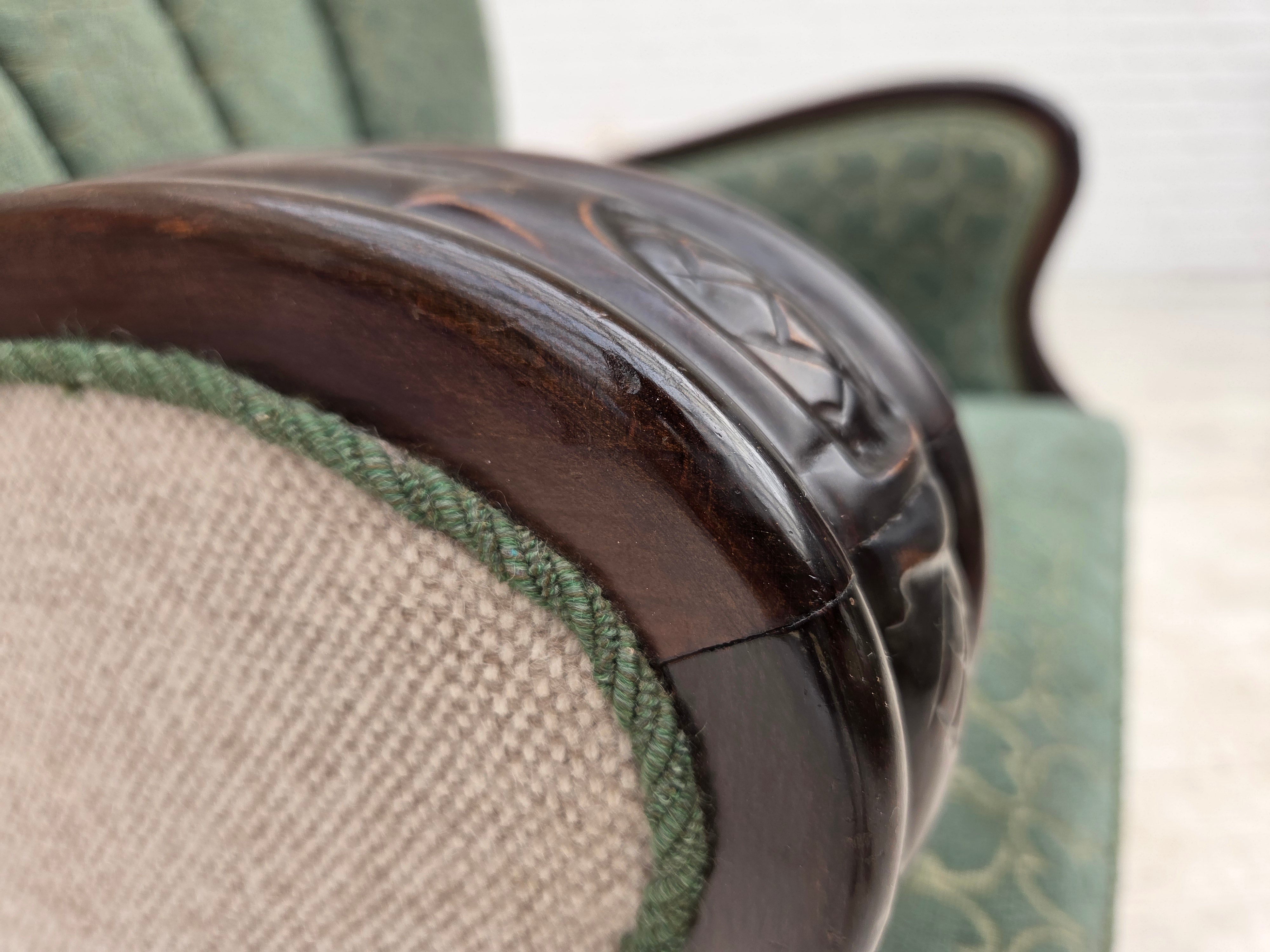 1960s_Danish_Relax_Chair_in_Green_and_Light_Grey_Wool_with_Dark_Oak_Frame