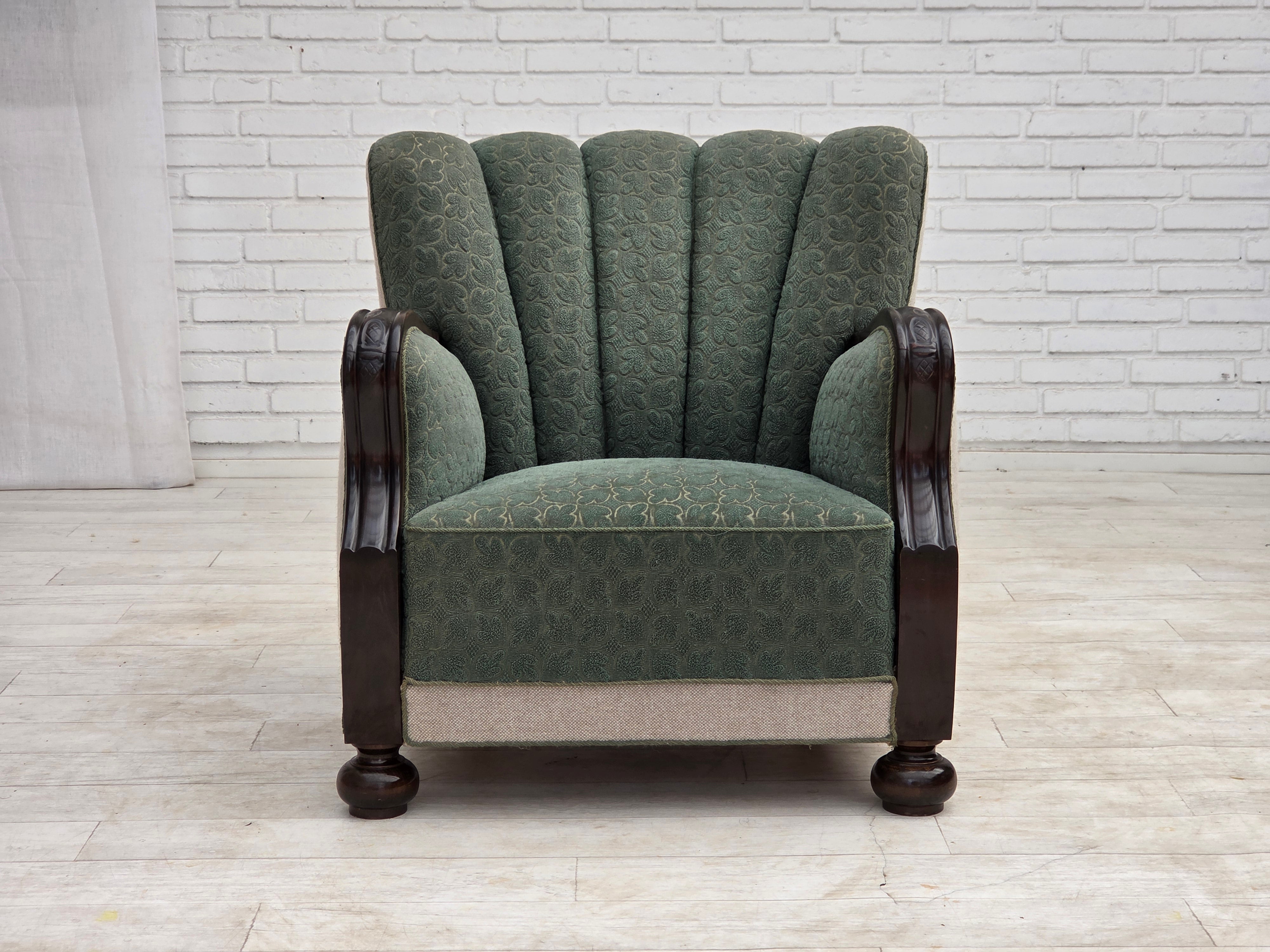 1960s_Danish_Relax_Chair_in_Green_and_Light_Grey_Wool_with_Dark_Oak_Frame
