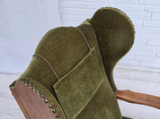 Danish_Highback_Wingback_Armchair_in_Green_Velour_and_Oak,_Denmark,_1960s