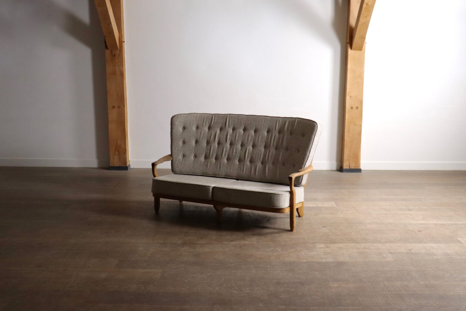 1960s_“Juliette”_Oak_Sofa_by_Guillerme_et_Chambron_for_Votre_Maison,_France