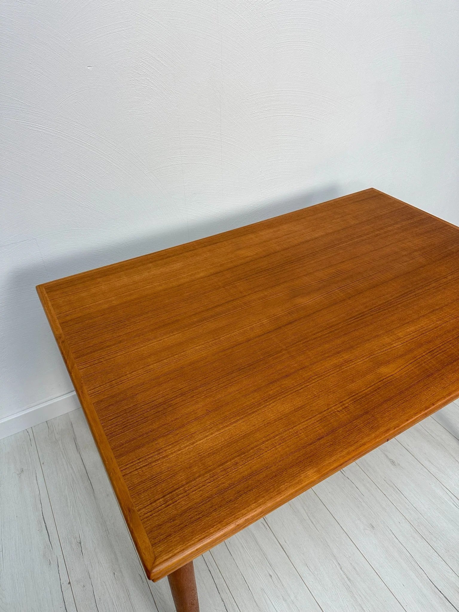 Vintage_Extendable_Teak_Dining_Table_with_Two_Pull-Out_Leaves,_Mid-Century_Modern,_1960s