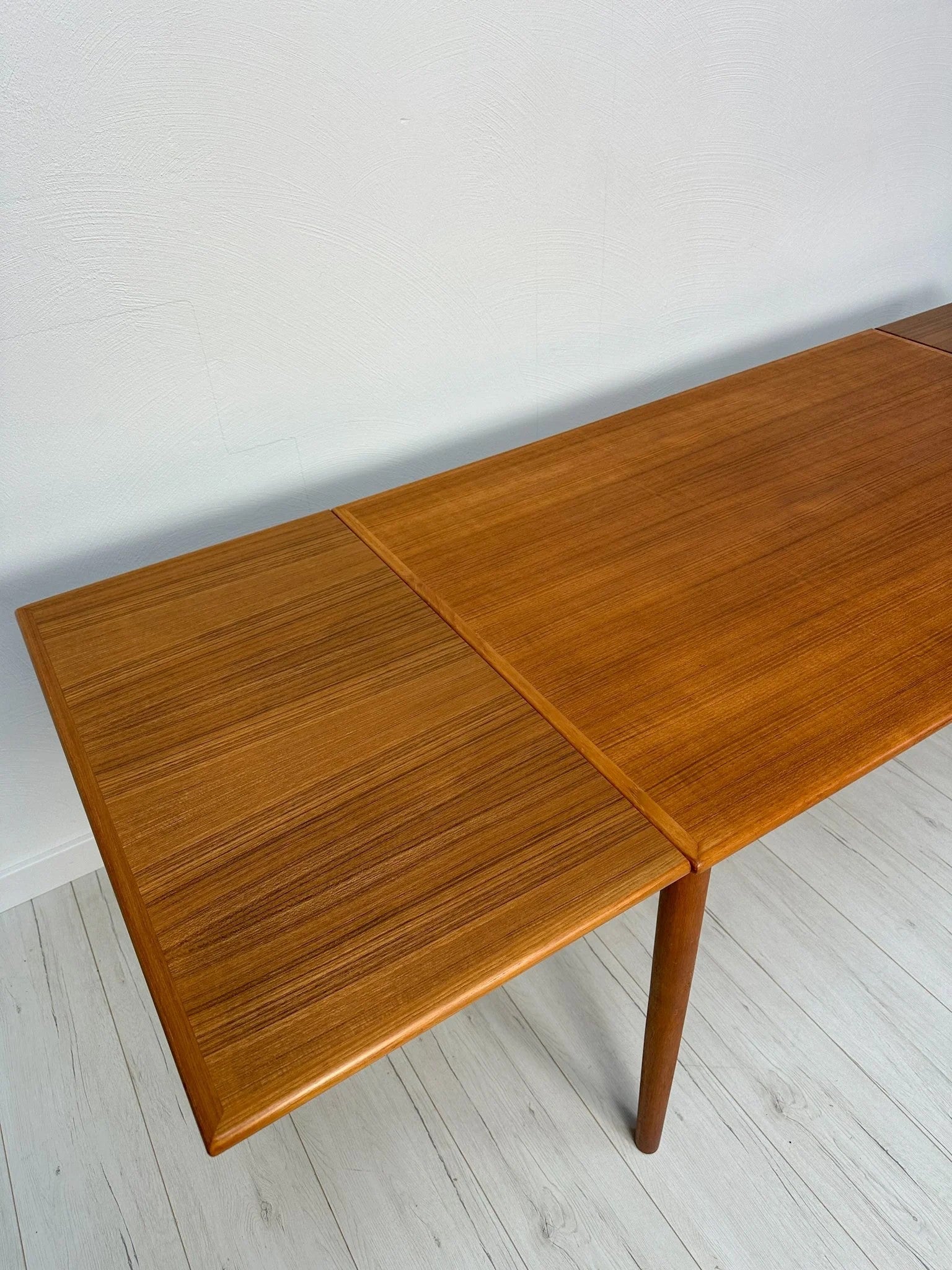 Vintage_Extendable_Teak_Dining_Table_with_Two_Pull-Out_Leaves,_Mid-Century_Modern,_1960s
