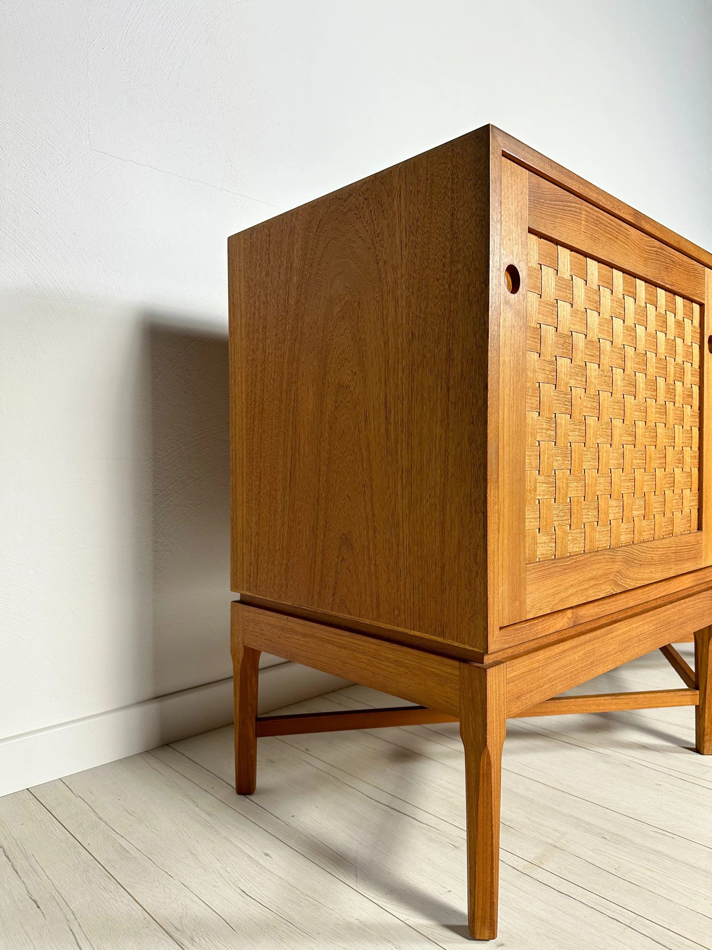 Rare_Teak_Sideboard_by_Ilse_&_Ove_Rix_for_Uldum_Møbelfabrik,_Woven_Wood_Sliding_Doors,_Denmark,_1960s