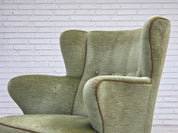 Scandinavian_Green_Velour_Lounge_Chair,_Oak,_Denmark_or_Sweden,_1960s