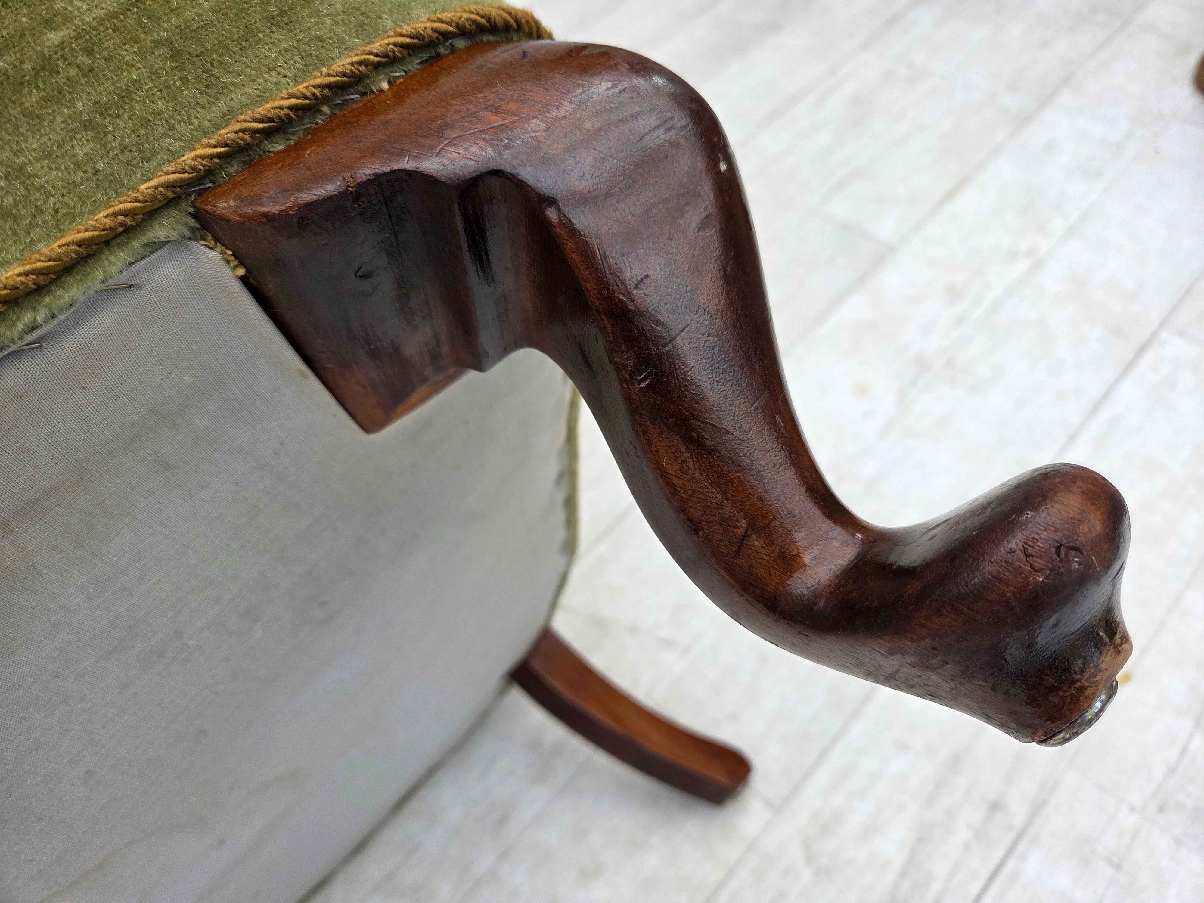 Scandinavian_Green_Velour_Lounge_Chair,_Oak,_Denmark_or_Sweden,_1960s