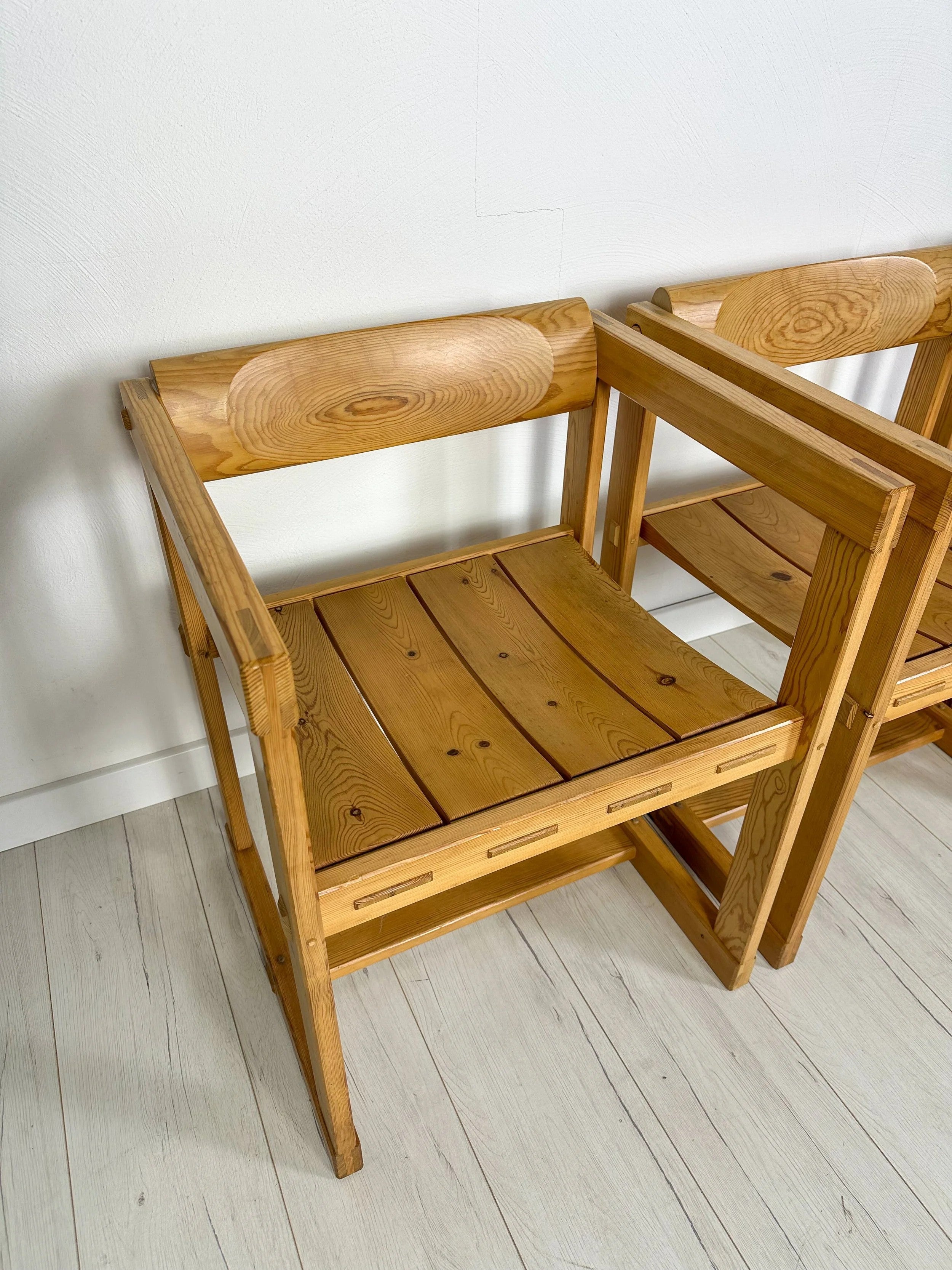 Set_of_4_Model_313_Pine_Dining_Chairs_by_Edvin_Helseth_for_Stange_Bruk,_Trybo_Collection,_Norway,_1960s