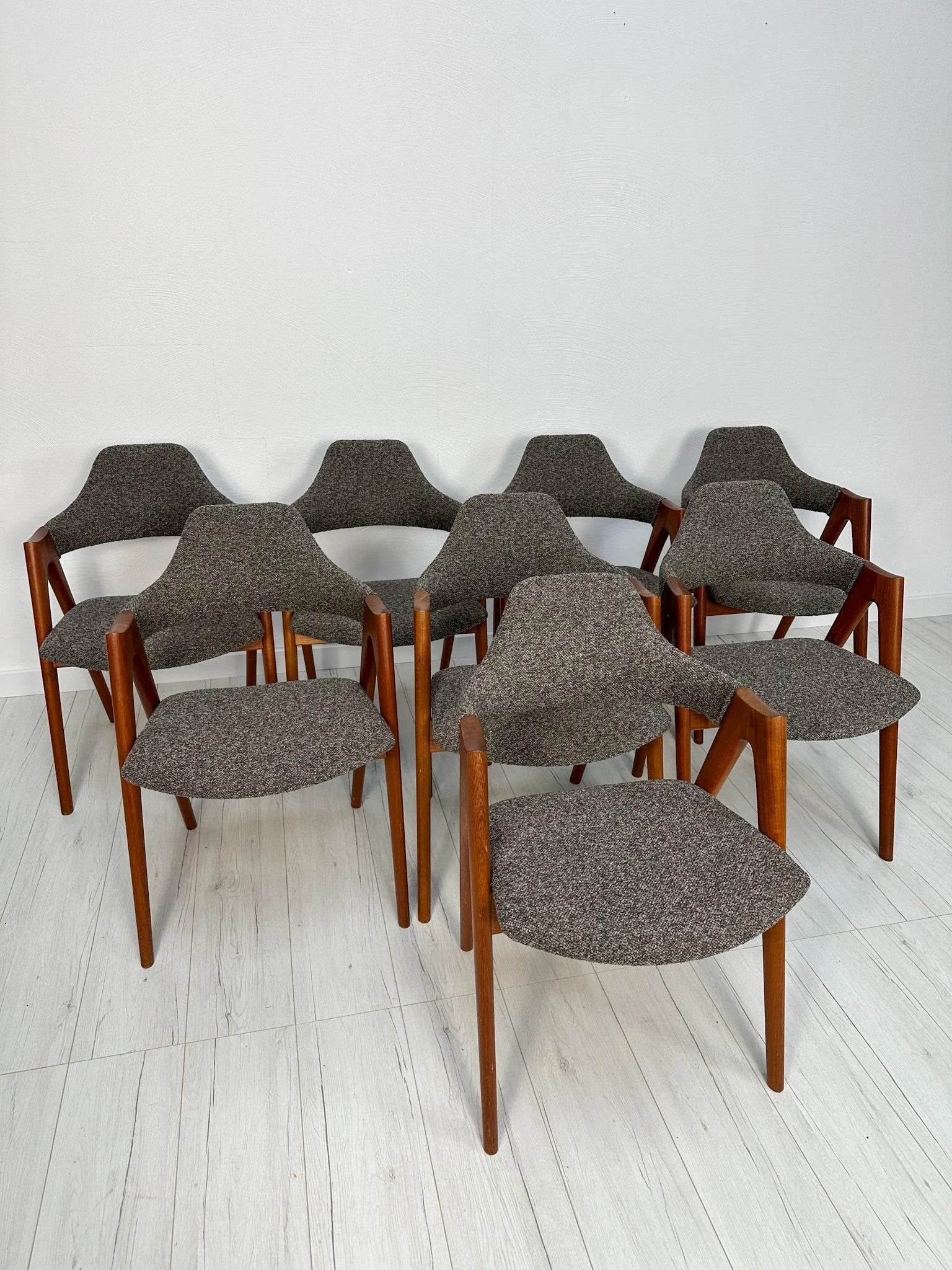 Set_of_8_Compass_Dining_Chairs_by_Kai_Kristiansen,_Solid_Teak_and_Grey-Brown_Bouclé,_Danish_Mid-Century_Modern,_1960s