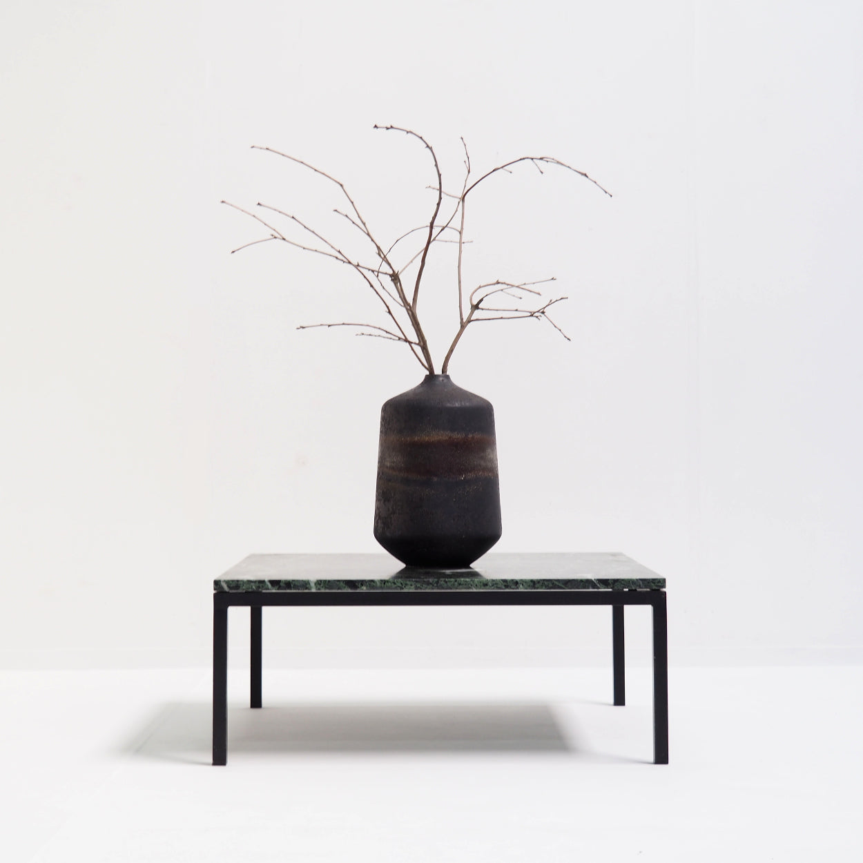 Mid-Century_Modern_Coffee_Table_in_Verdi_Alpi_Green_Marble_and_Black_Metal,_Italy,_1960s