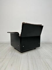 Vintage_Armchair_by_Dieter_Rams_for_Vitsoe,_Black_Molded_Plastic_and_Brown_Leather,_1960s