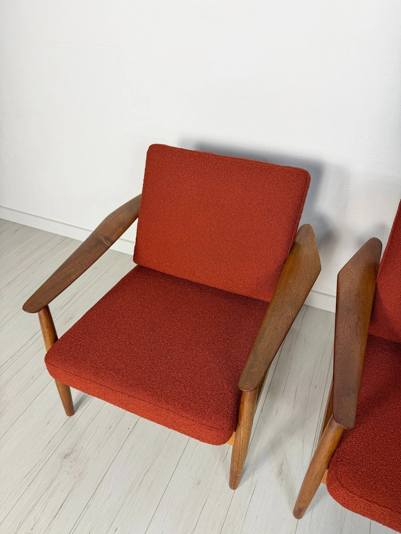 FD_164_Teak_Lounge_Chair_by_Arne_Vodder_for_CADO,_Rust-Red_Upholstery,_Denmark,_1960s