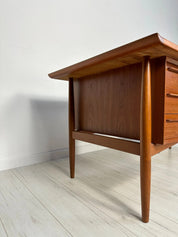 Vintage_Teak_Writing_Desk_by_Arne_Vodder_for_H.P._Hansen,_Danish_Mid-Century_Modern,_1960s