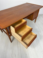 Vintage_Teak_Writing_Desk_by_Arne_Vodder_for_H.P._Hansen,_Danish_Mid-Century_Modern,_1960s