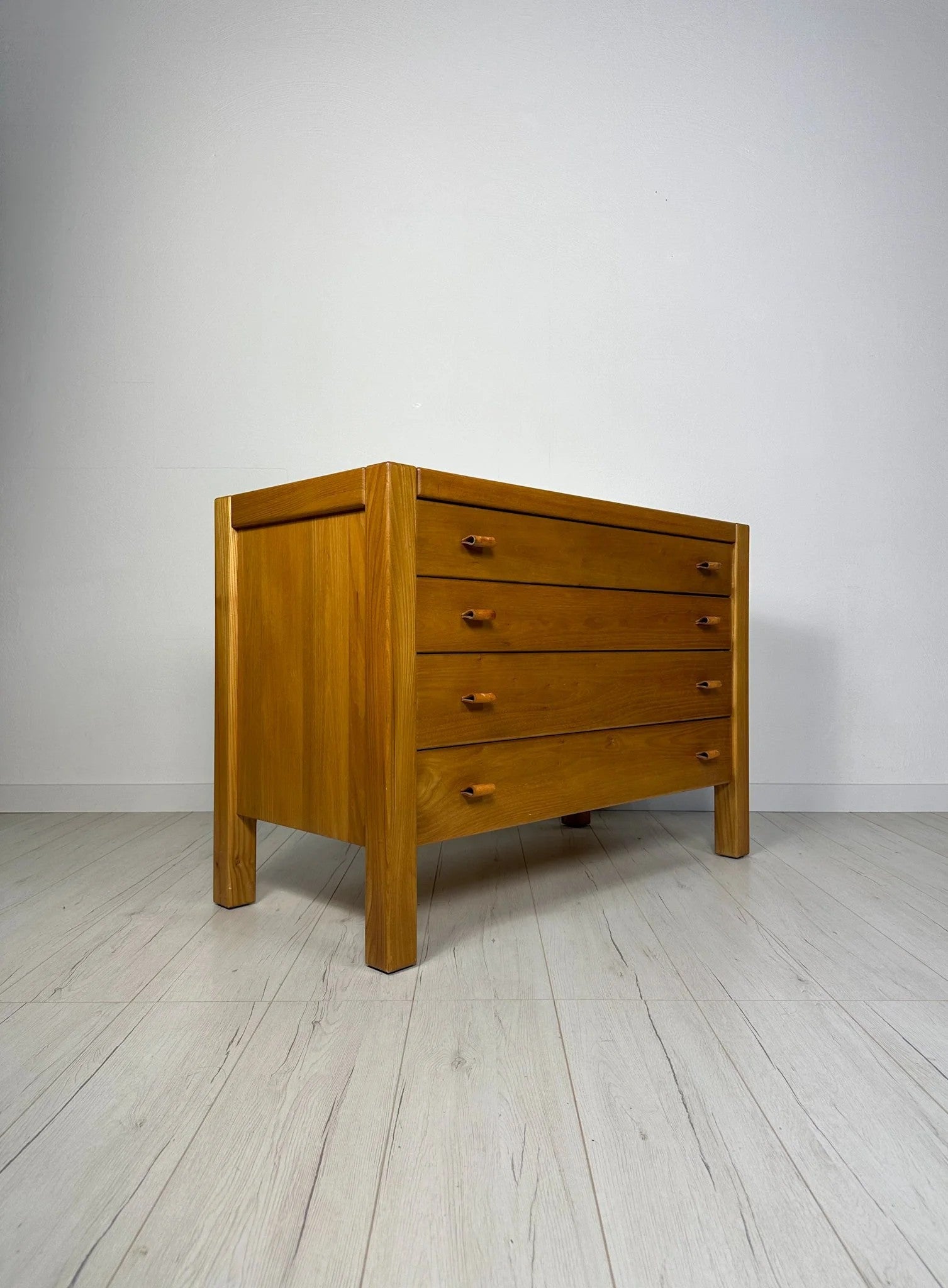 Wooden_Chest_of_Drawers_with_Leather_Handles,_Minimalist_Mid-Century_Modern_Design
