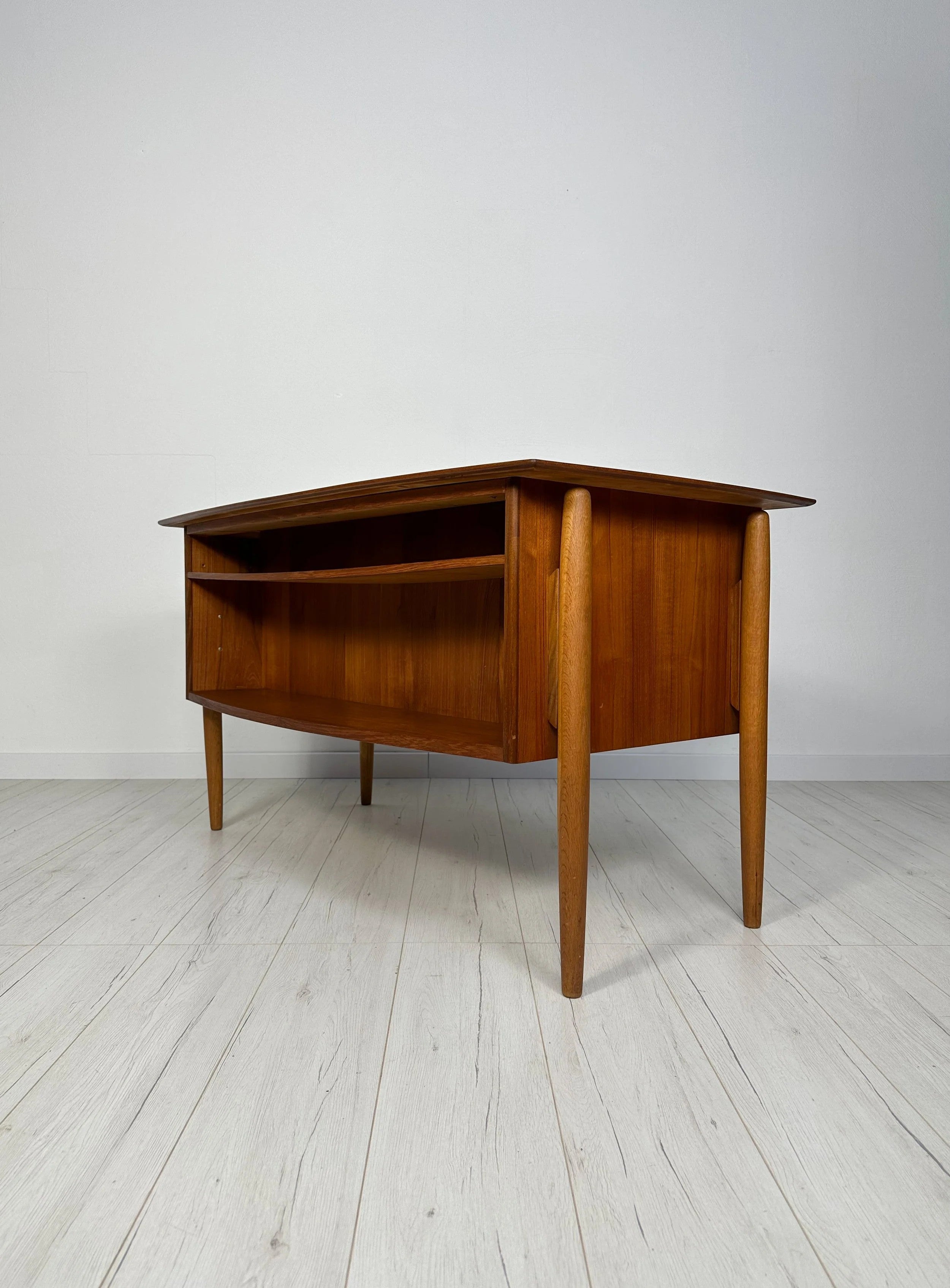 Danish_Teak_Writing_Desk_with_Curved_Top_and_Double-Sided_Storage,_Mid-Century_Modern,_1960s