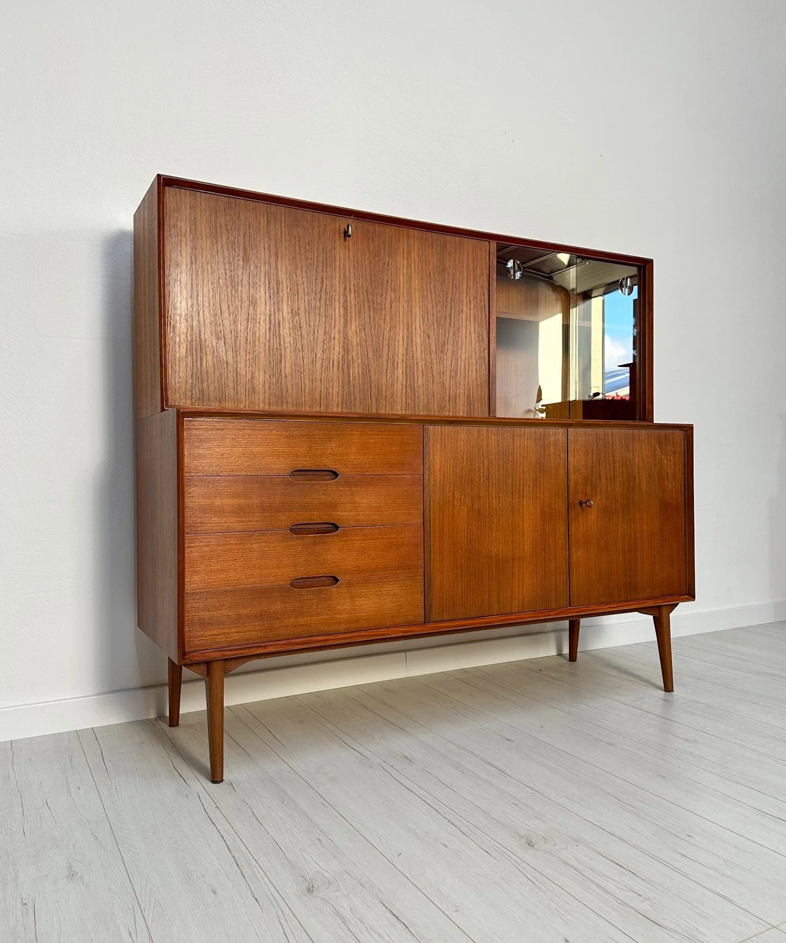 Vario_150_Teak_Highboard_by_Rex_Raab_for_Wilhelm_Renz,_German_Mid-Century_Modern,_1960s