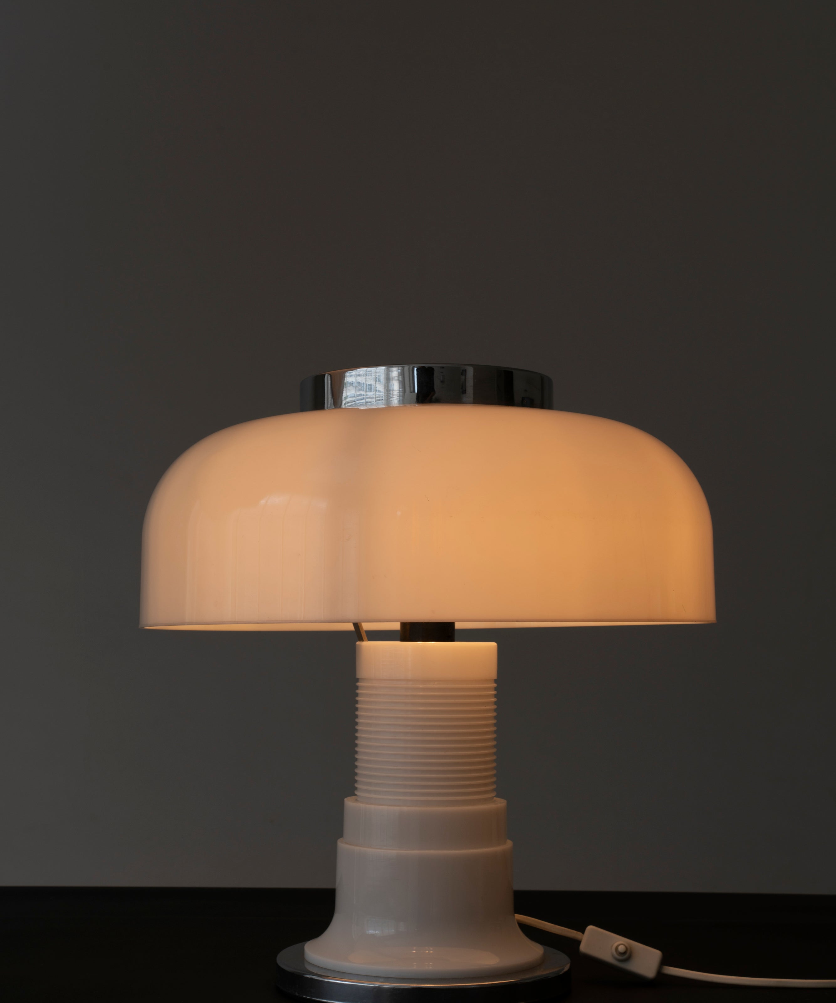 Mushroom_Table_Lamp_from_1970