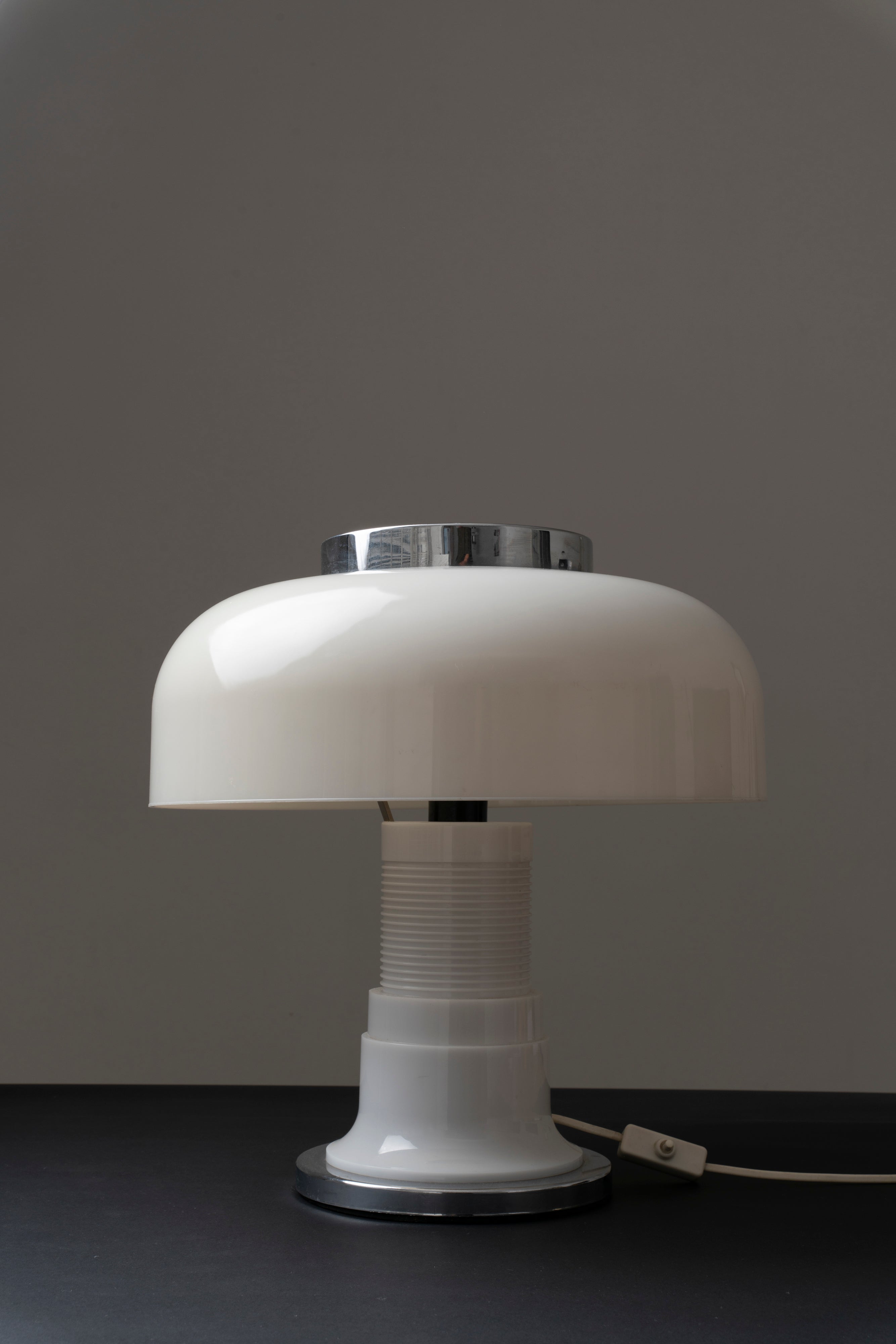 Mushroom_Table_Lamp_from_1970